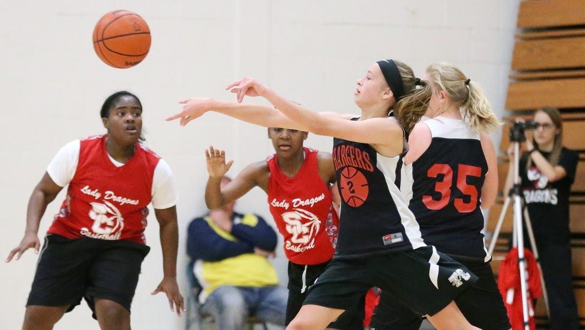Churchill S Mega Scrimmage Gives Girls Chance To Gauge Skills