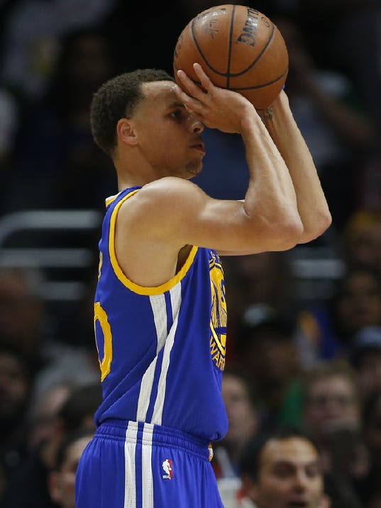 Stephen Curry says his shooting woes have nothing to do with fall