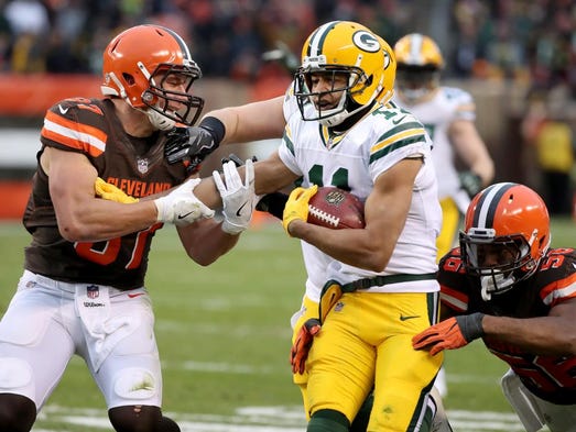 Green Bay Packers wide receiver Trevor Davis (11) fights