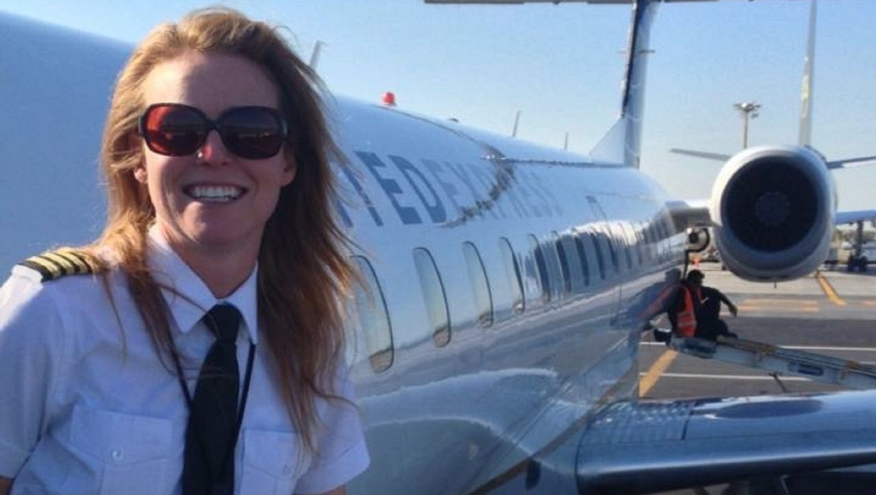 airline pilot sunglasses