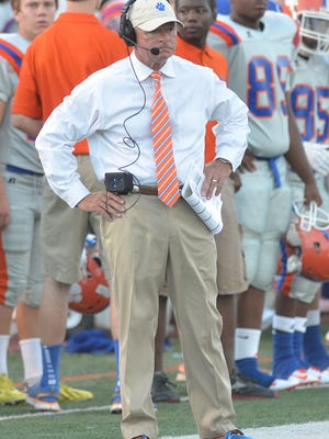 Madison Central coach Bobby Hall announced his plans to retire at the end of the 2014 season.