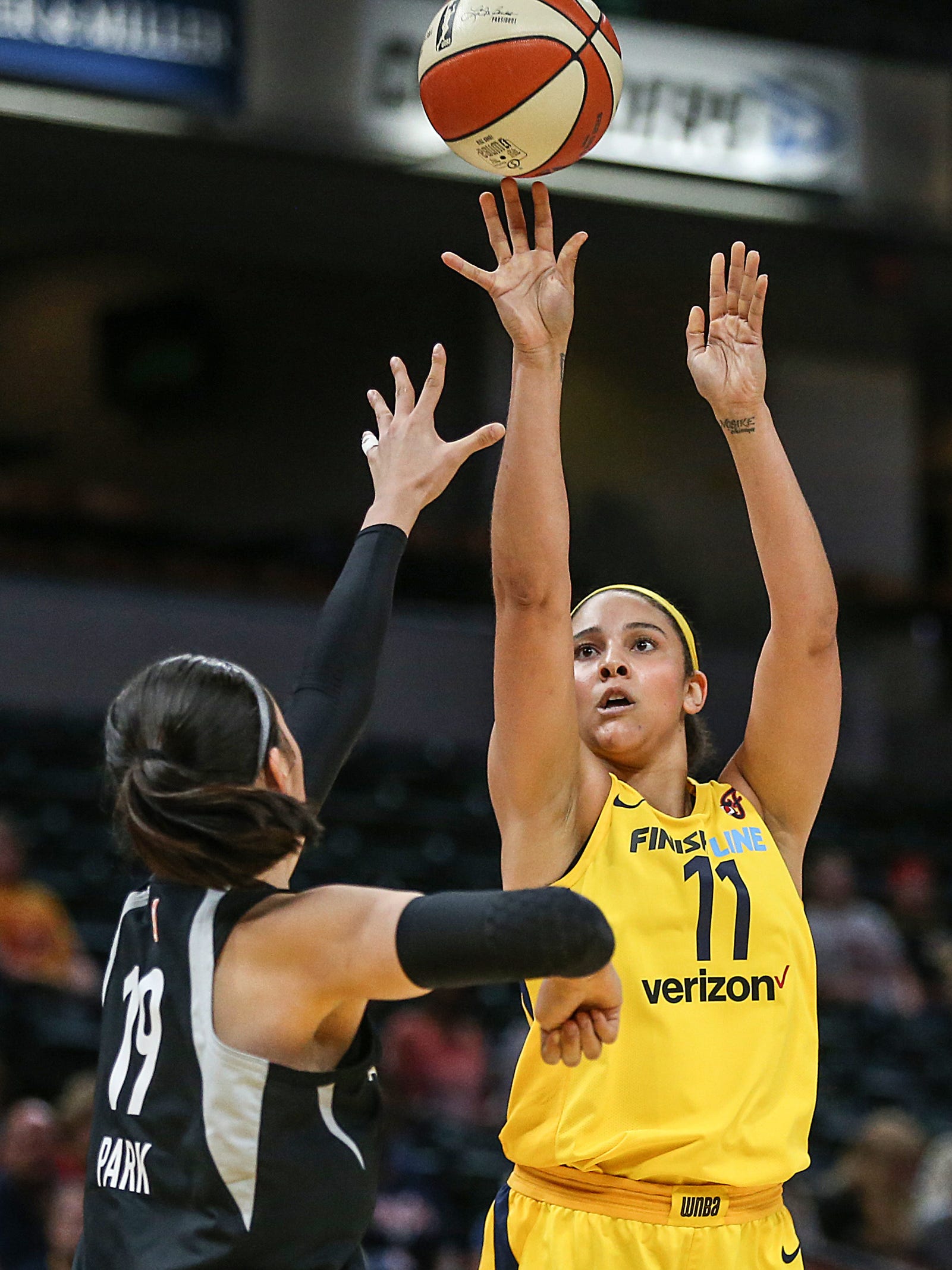 Indiana Fever resign three players to start WNBA free agency