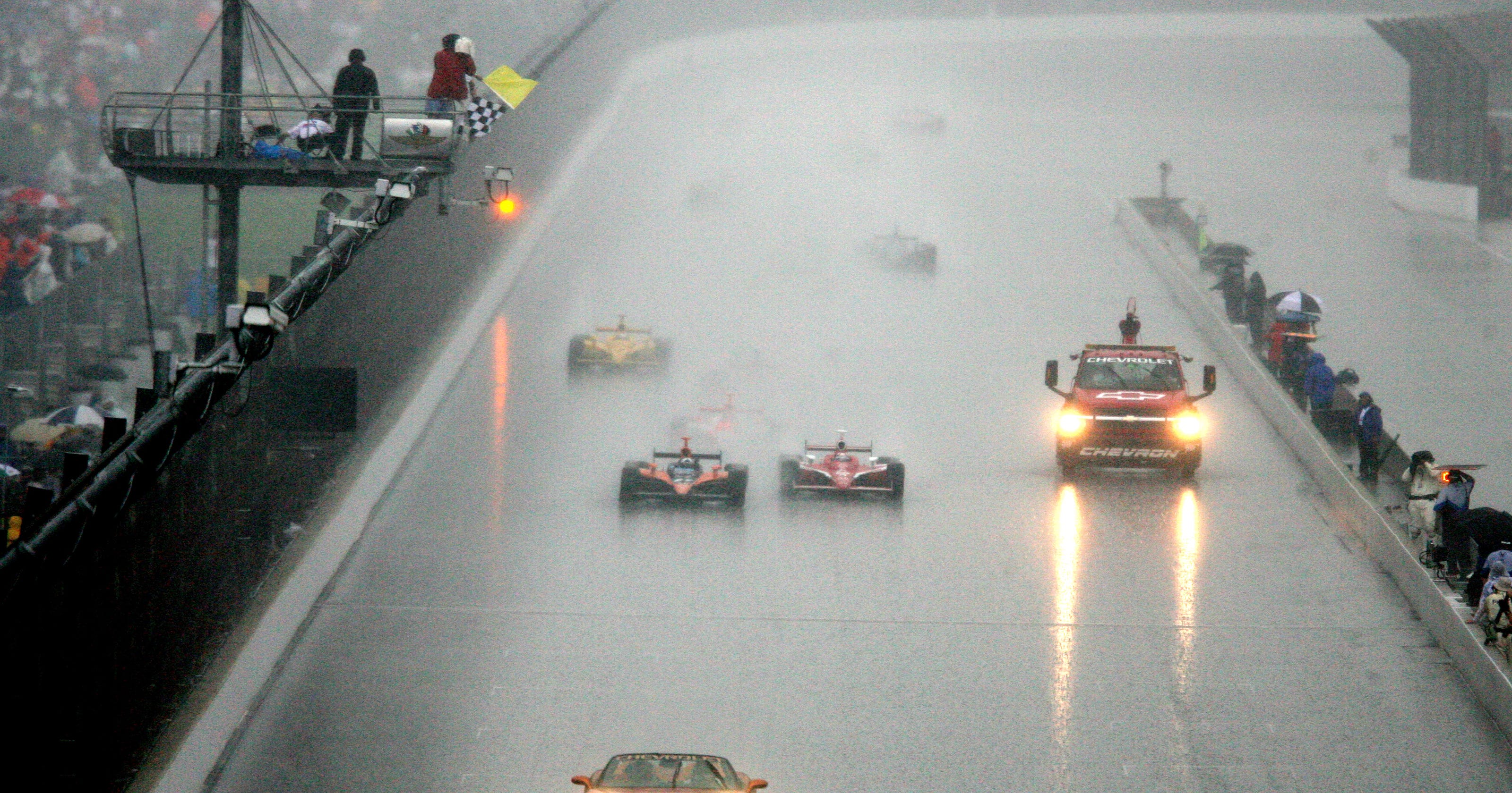 Indy 500 weather delay Does the Indy 500 run in the rain?