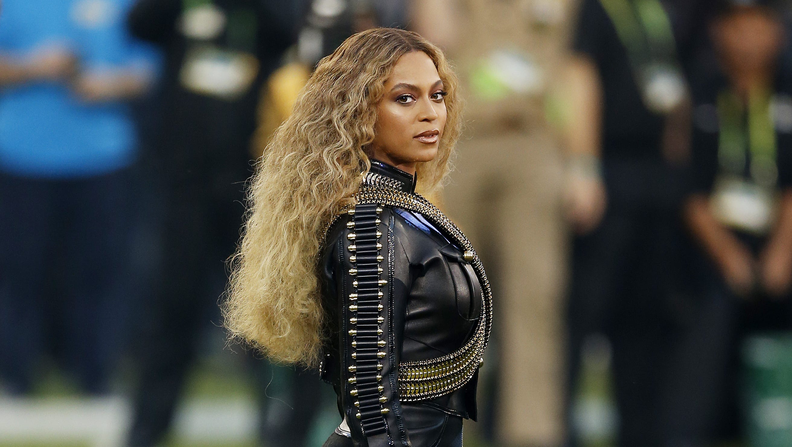 Review: Beyonce upstages Coldplay in Super Bowl halftime show