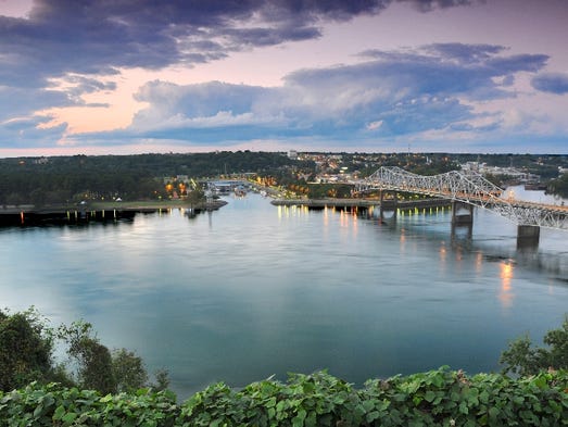 Alabama: Florence sits on the Tennessee River in North