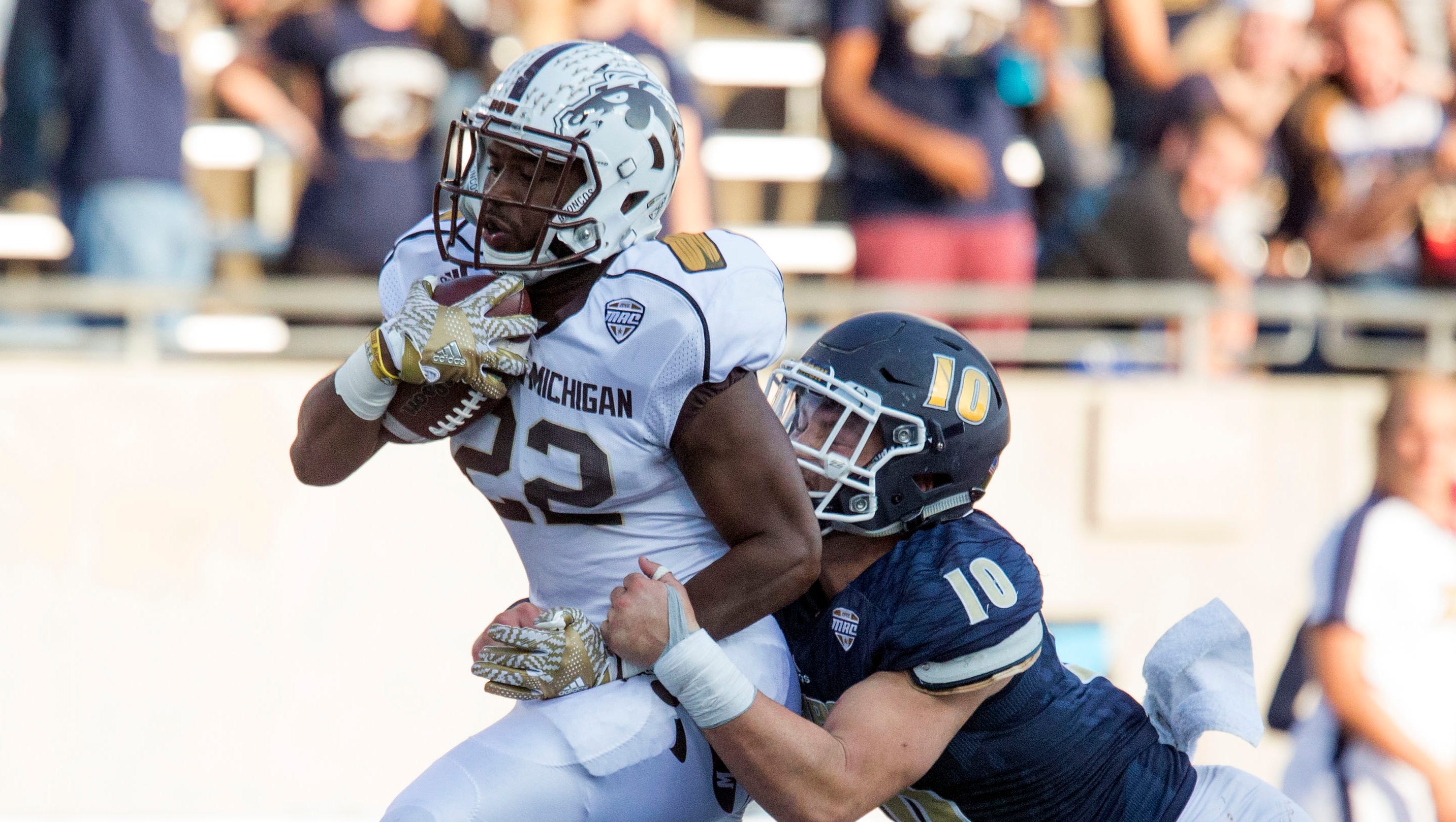 Western Michigan Cracks Top 10 In Computer Rankings