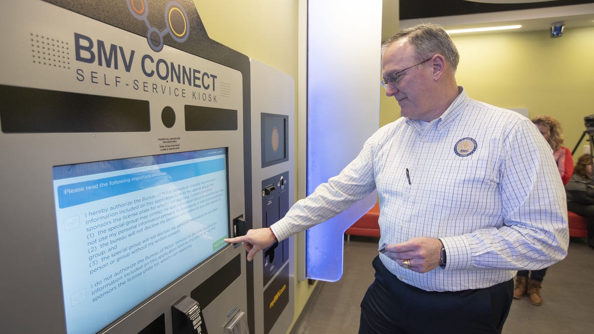 Governor let BMV head Peter Lacy resign despite behavior