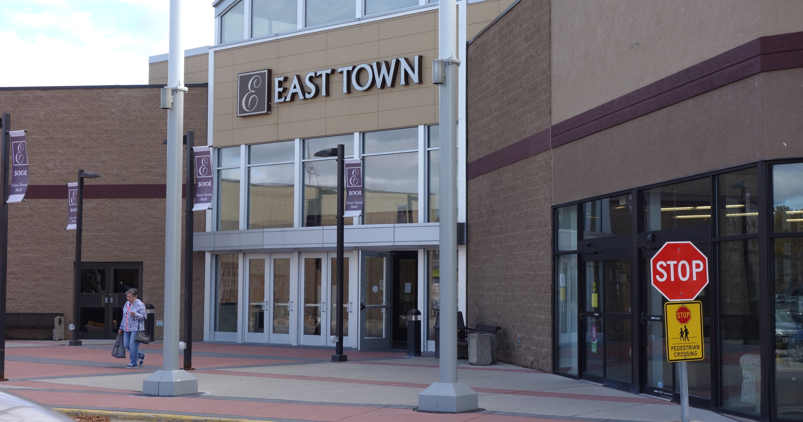 Green Bay East Town Mall Owners Must Name National Tenant For Funding