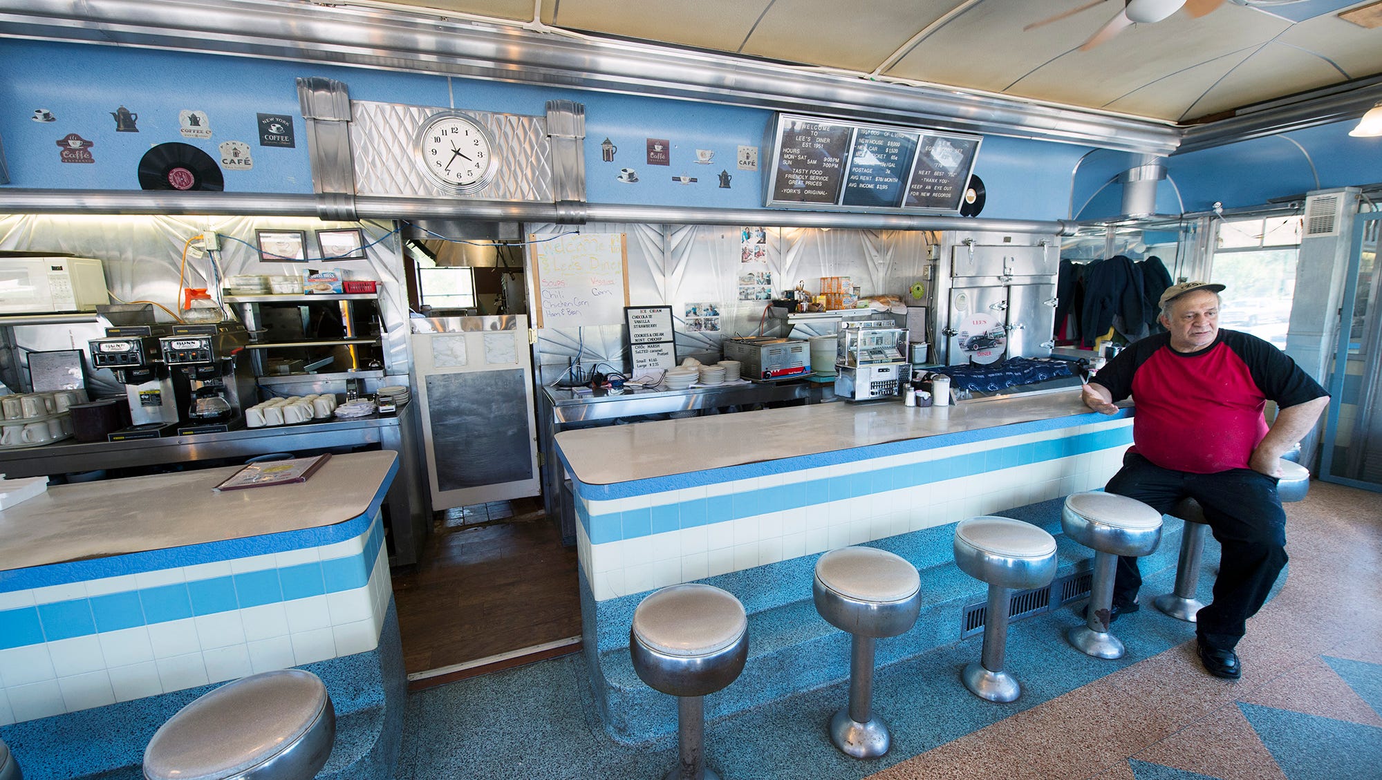 Lee's Diner at dangerous crossroads of nostalgia and modern expectations