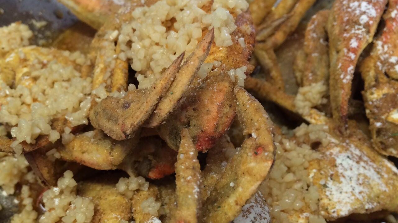 Garlic Crabs A Dish Beloved From Matlacha To Fort Myers