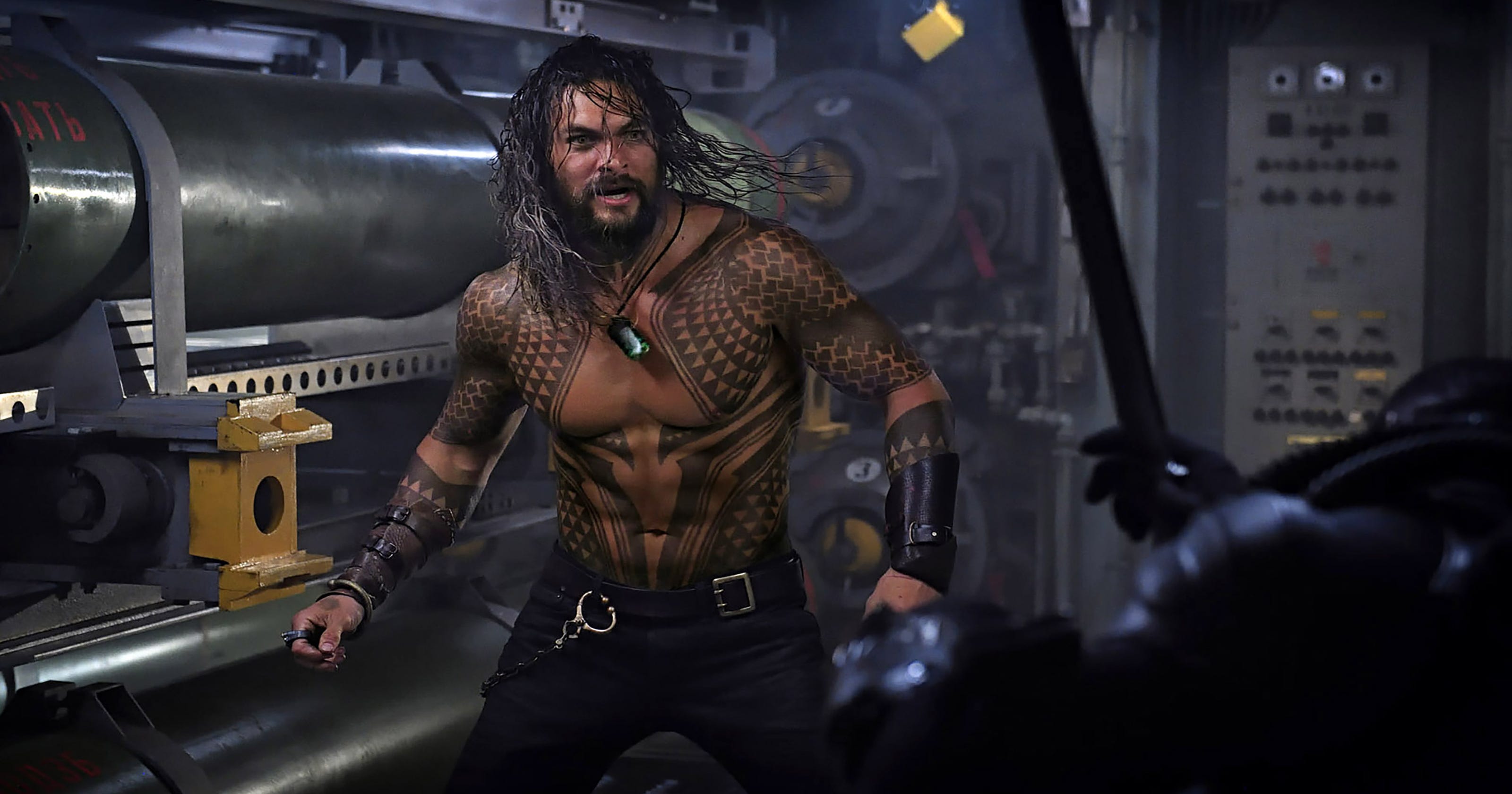 'Aquaman': Jason Momoa's superhero movie debuts trailer at 
