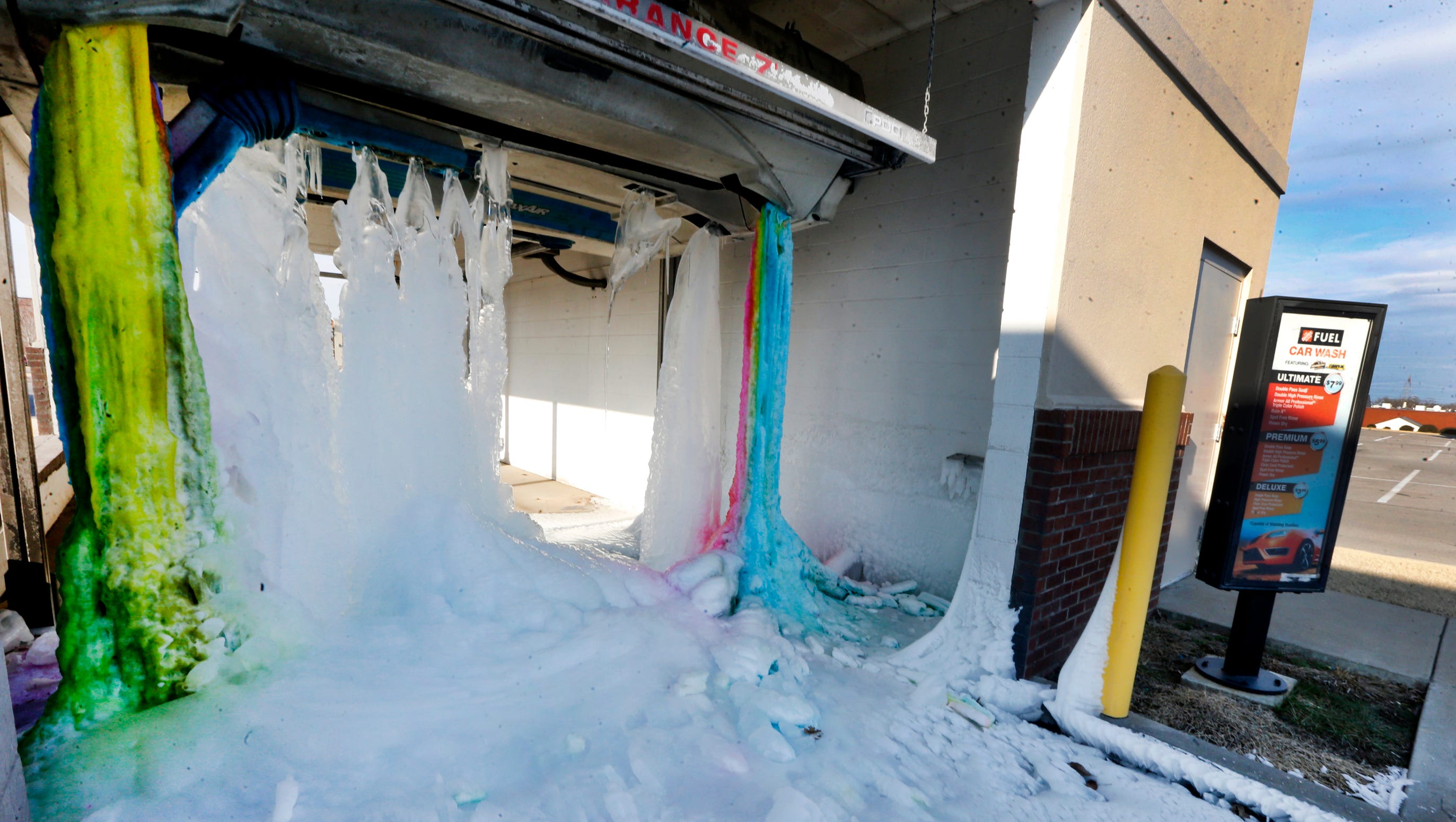 Frozen Smyrna car wash creates colorful display