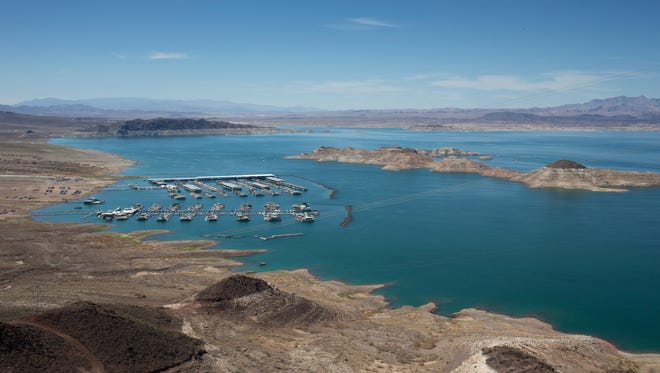 Las Vegas Boat Harbor & Lake Mead Marina, June 19, 2015, photographed from the Lakeview Overlook. A high-water mark or “bathtub ring” is visible on the shoreline; Lake Mead is down over 150 vertical feet.