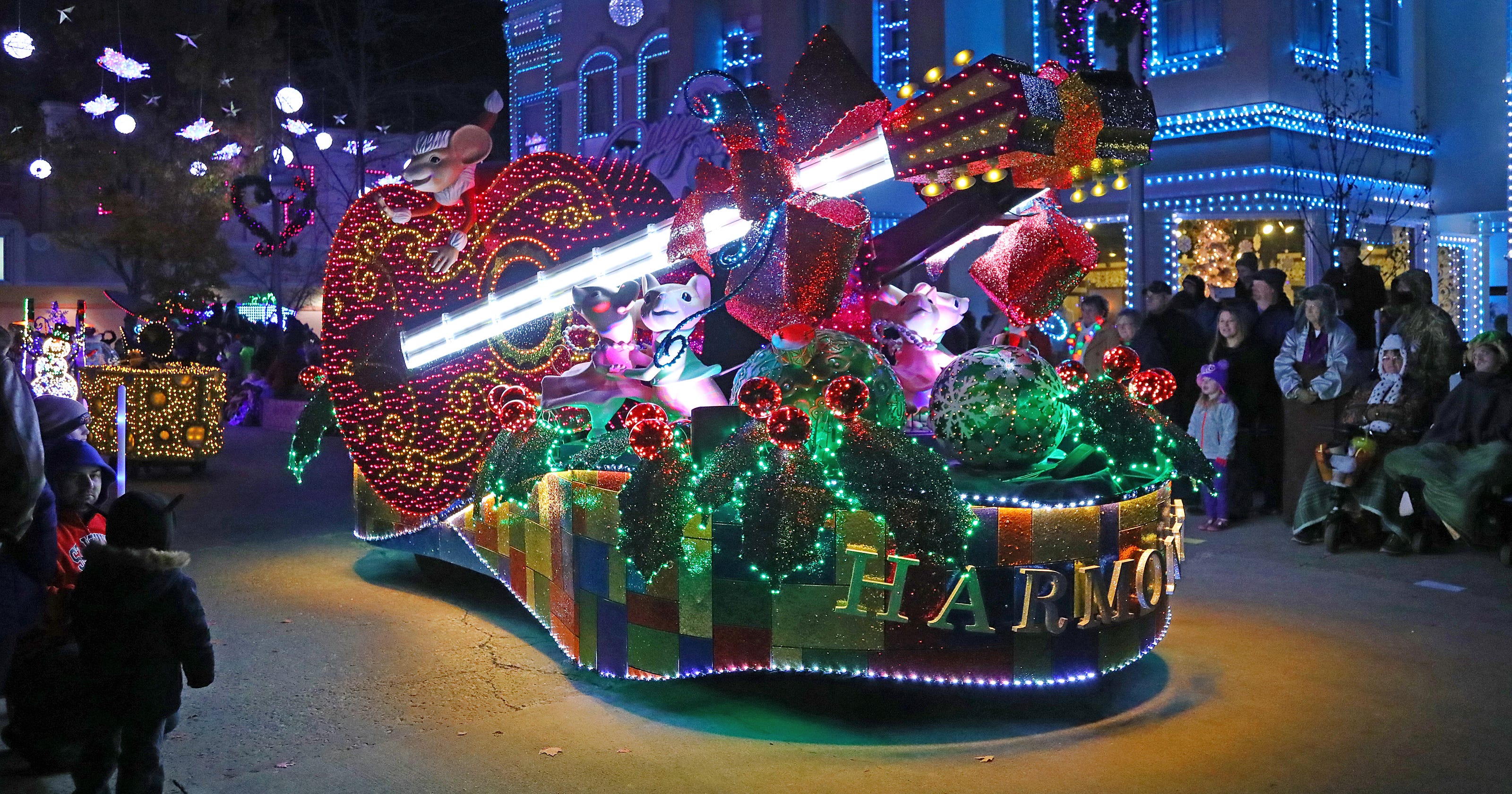Dollywood: Undamaged and celebrating a Smoky Mountains Christmas