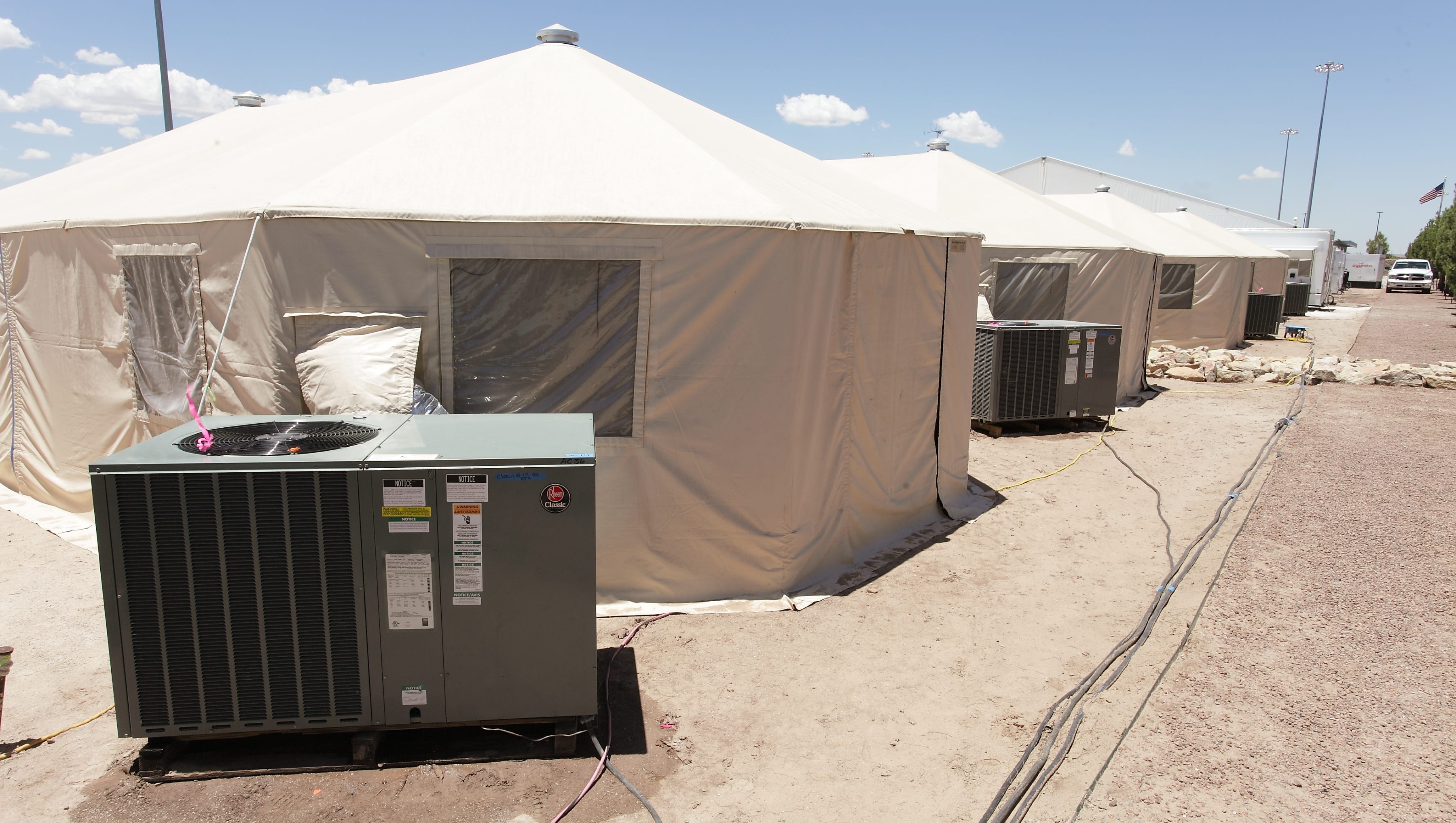 Tornillo tent shelter to stay open 30 days, no increase in capacity