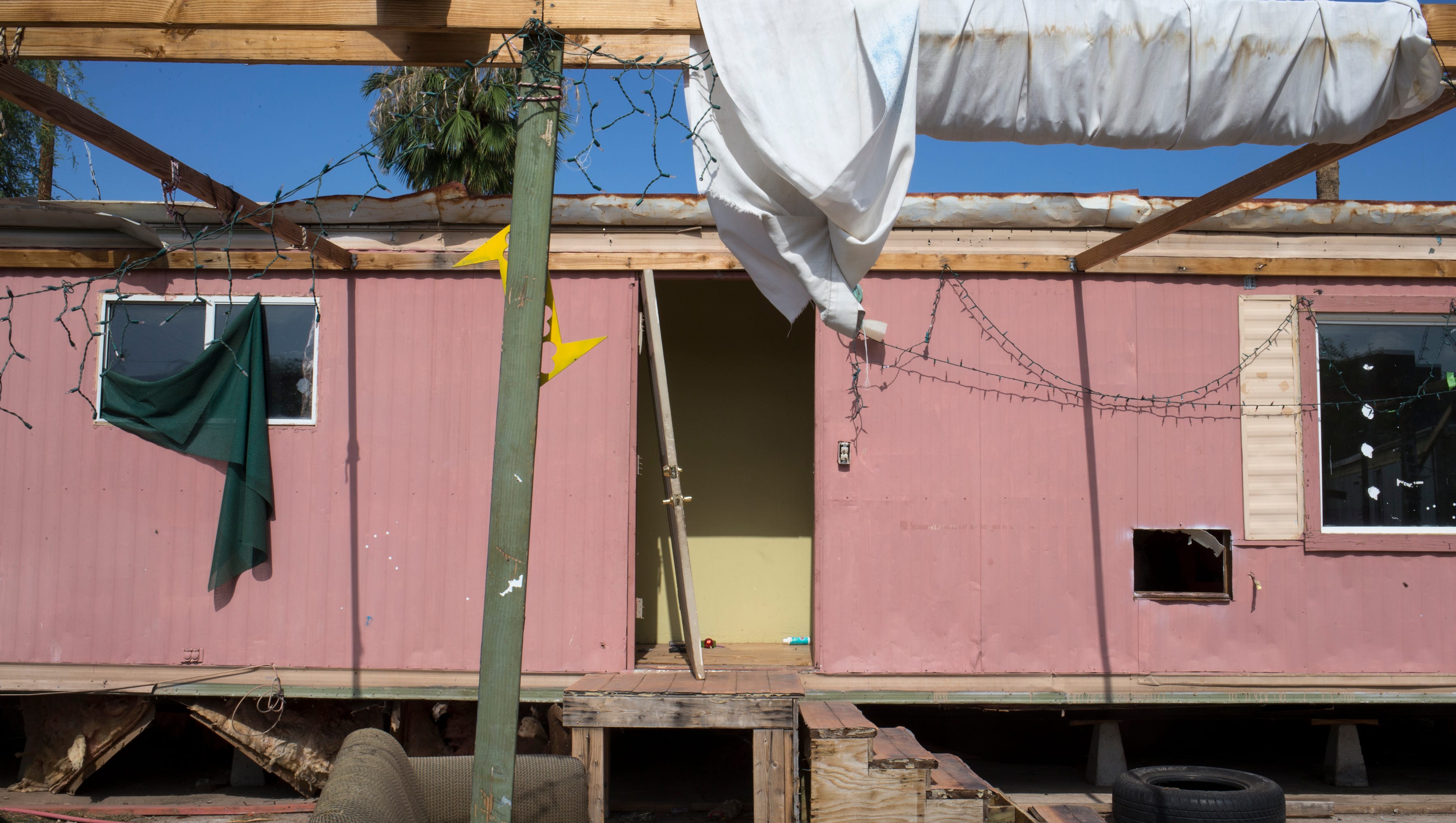 As Land Values Rise In Phoenix Area Mobile Home Parks Disappear