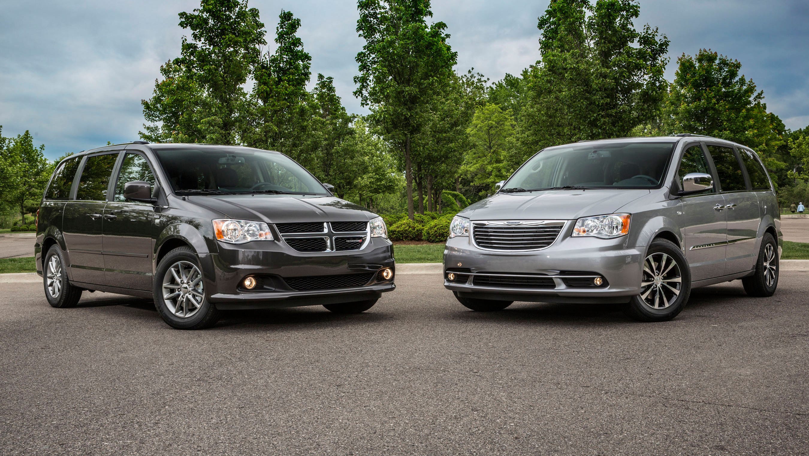 Chrysler Recalls 780 000 Minivans