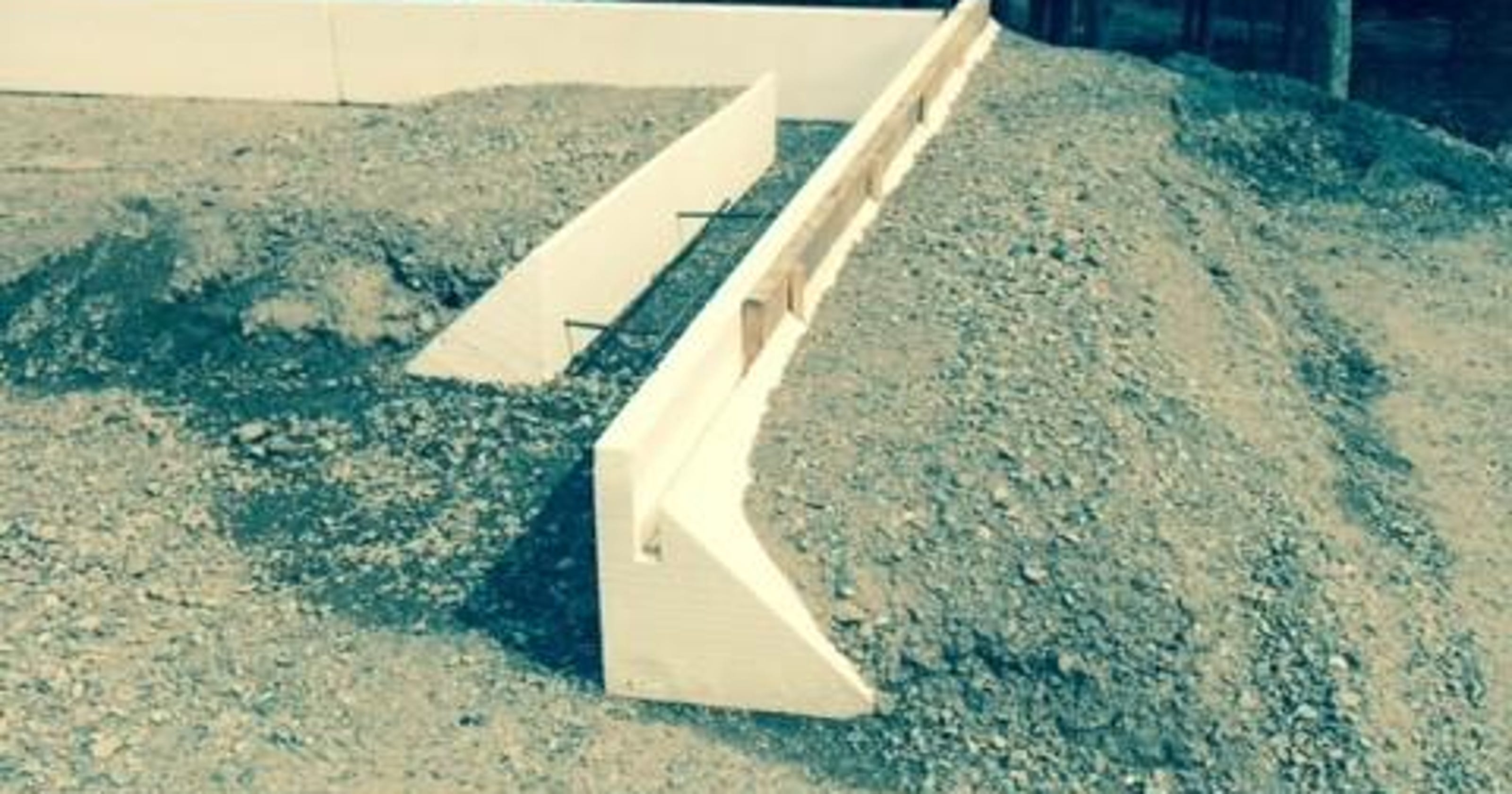 Mono Slab EZ Form lightweight form for concrete