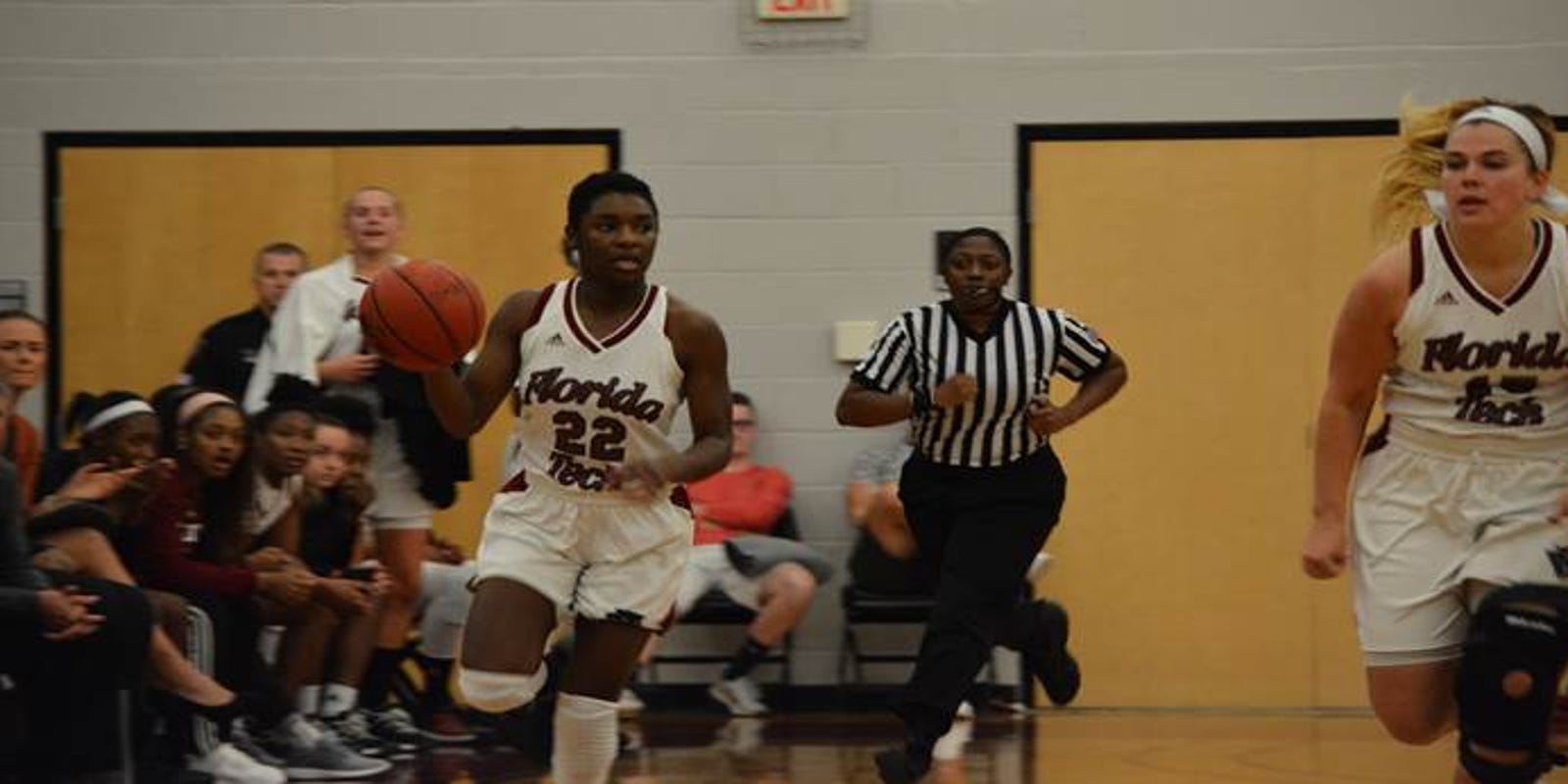 Florida Tech Roundup Panthers Outlast Royals