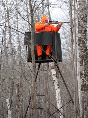 Hunter in a deer stand