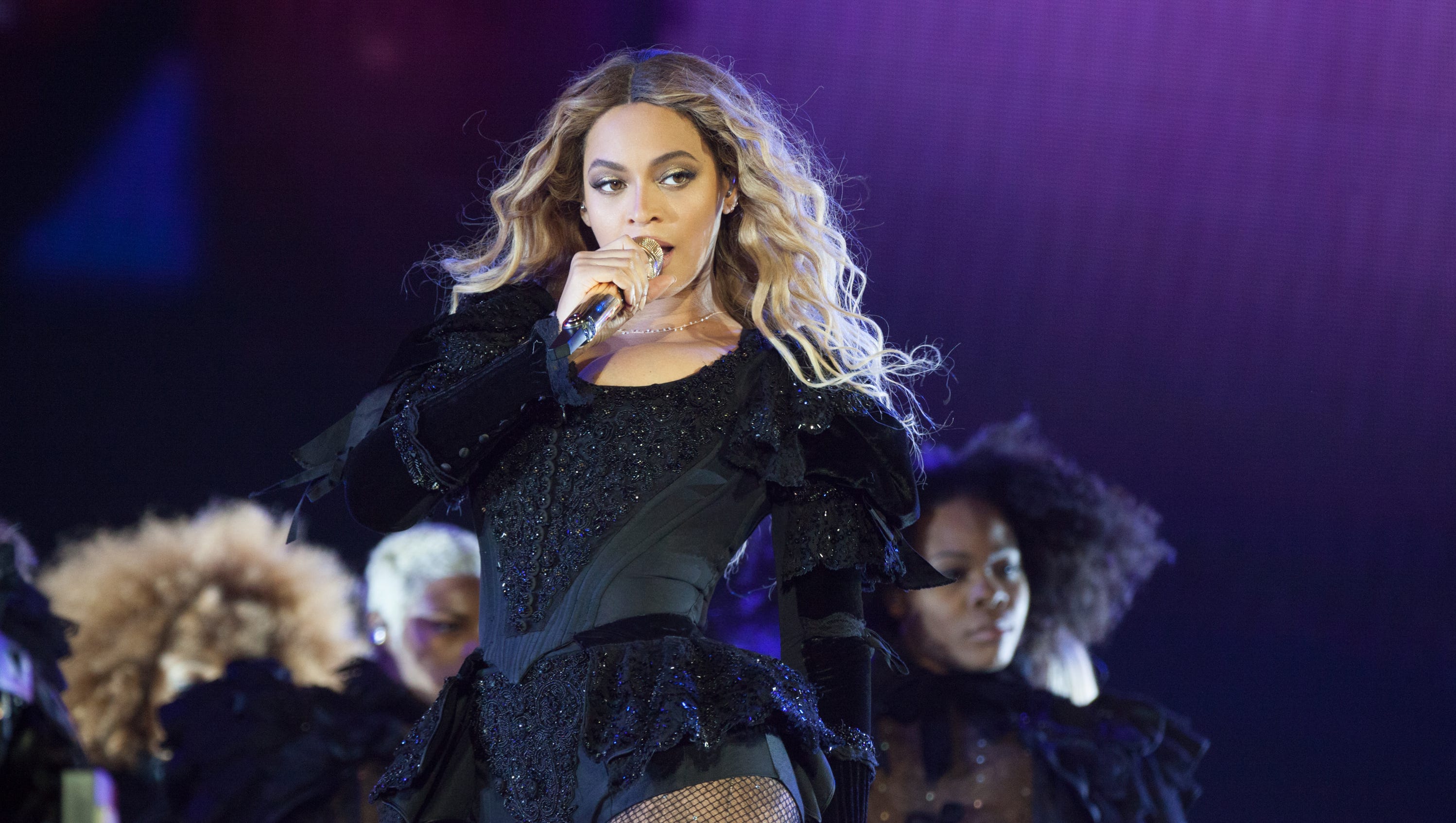 Beyonce Finds The Heart Inside The Superstar At Ford Field