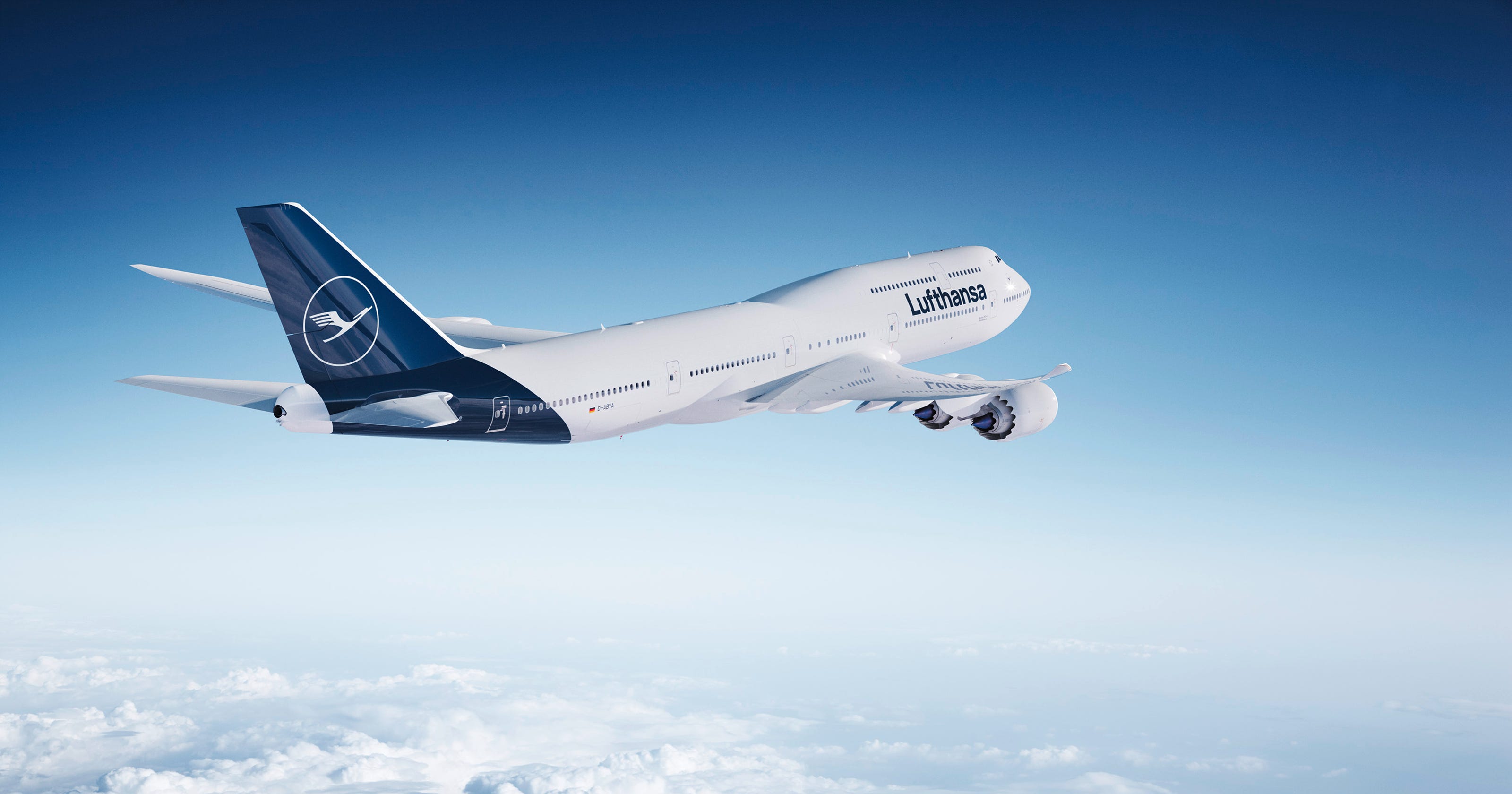 Lufthansa unveils new aircraft paint scheme; mixed reviews