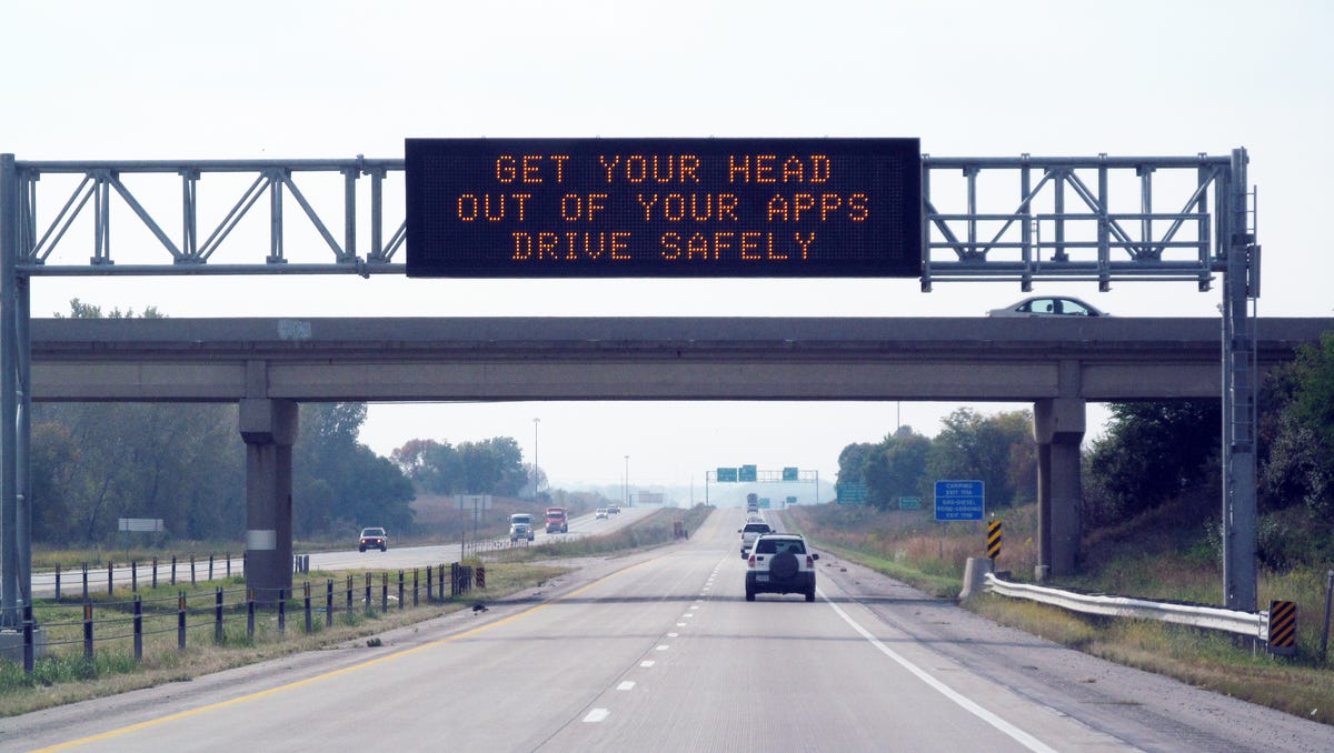 Iowa's 10 funniest 'Message Monday' road signs