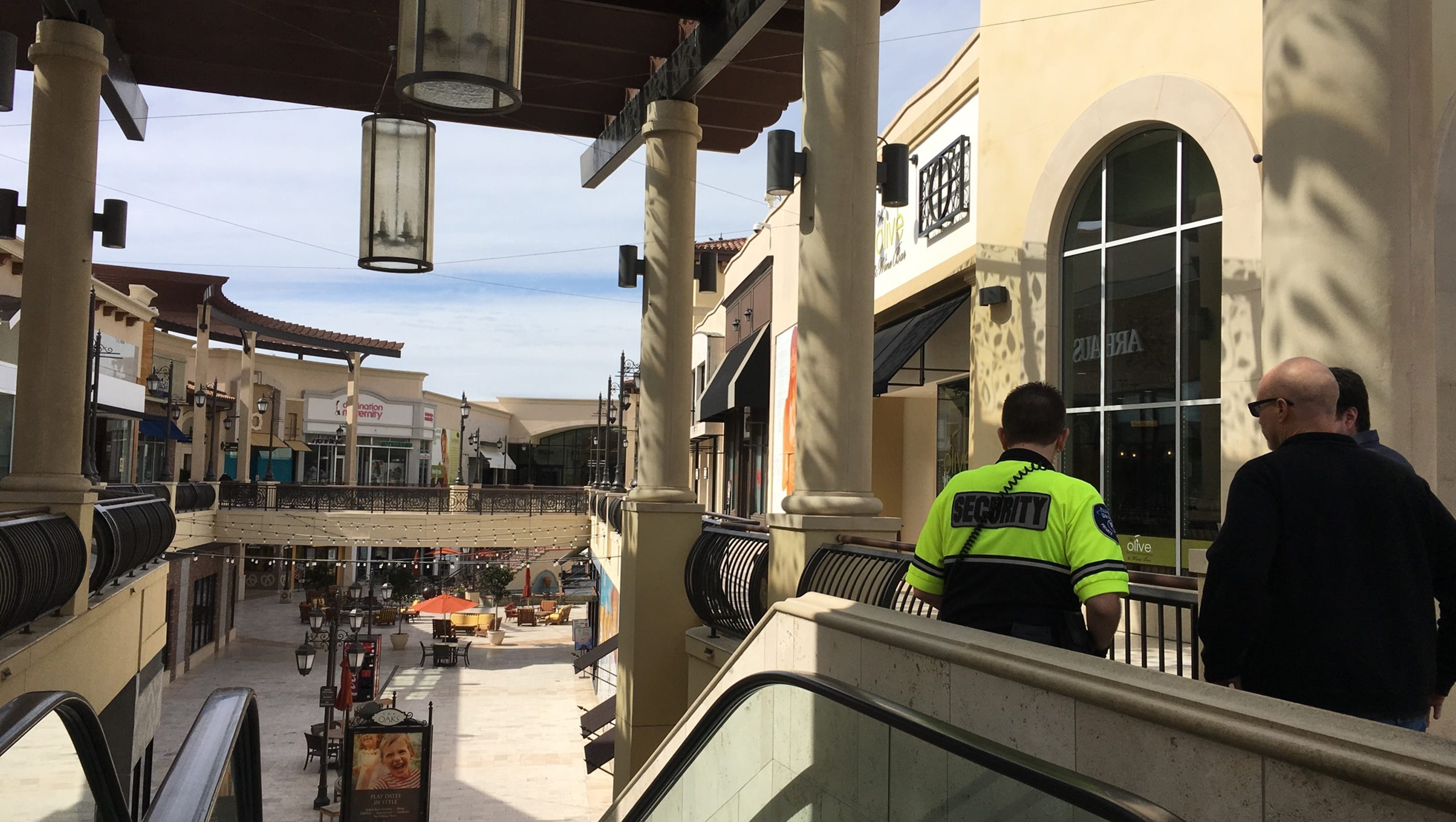 Oaks Mall Active Shooter - l175aex