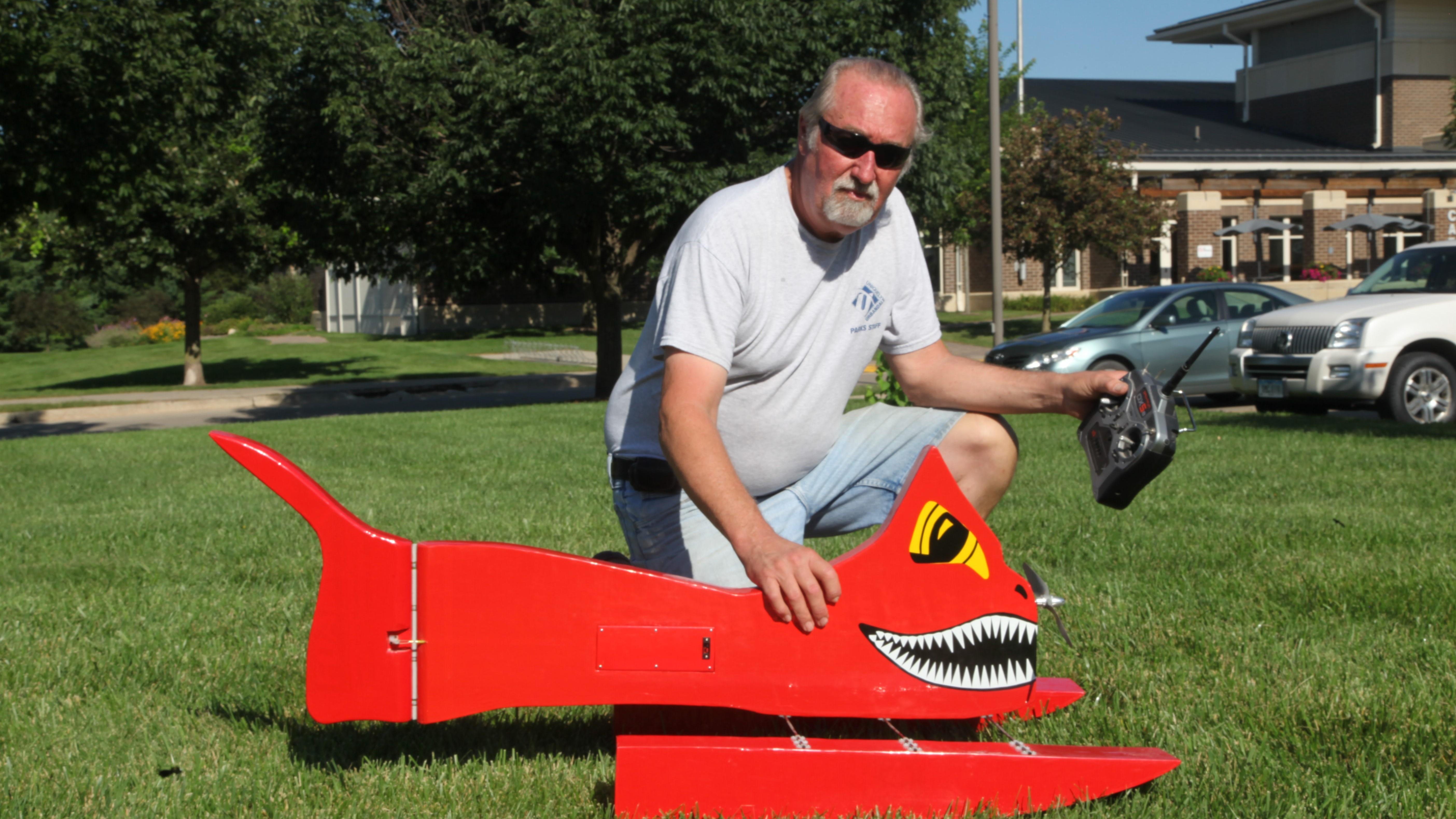 Remote Controlled Goose Chaser Cleans Up Parks