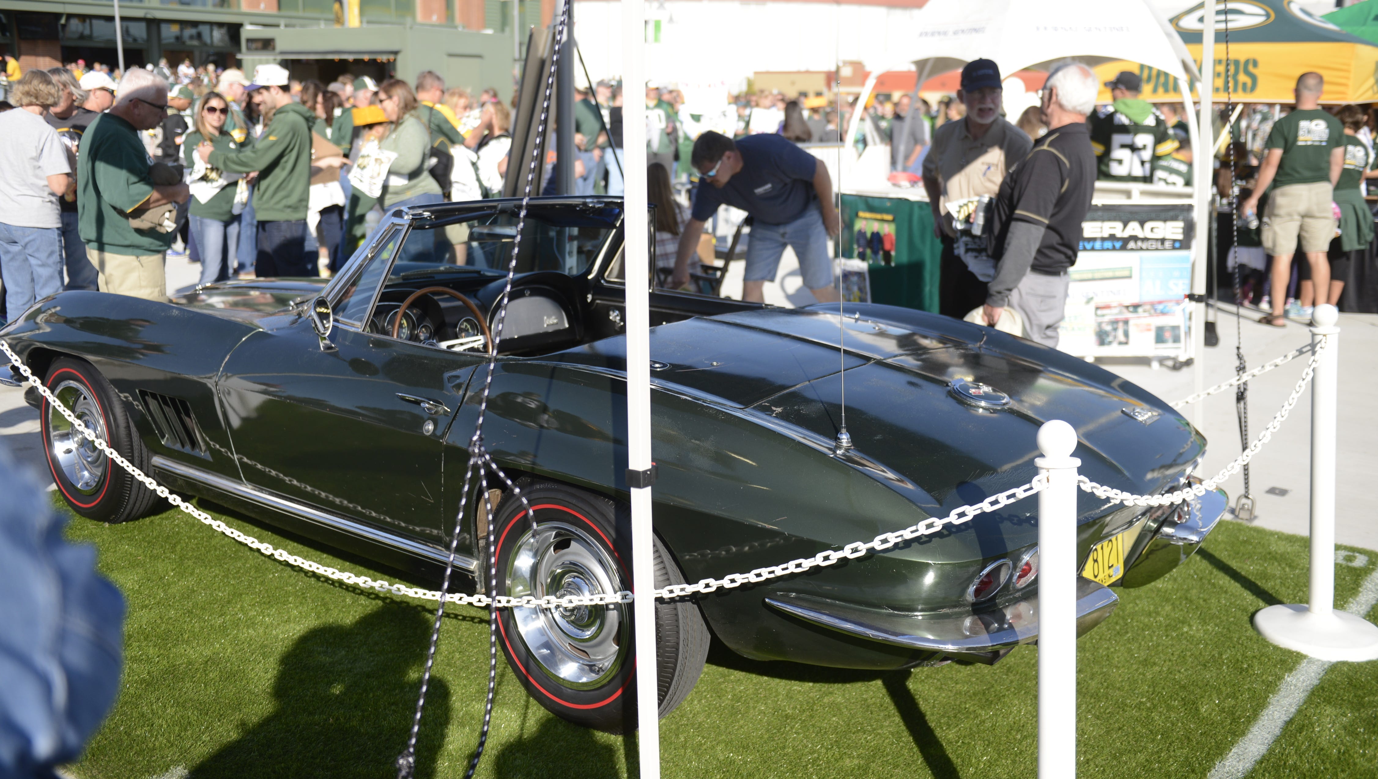 Packers QB Bart Starr's Super Bowl MVP Corvette up for auction