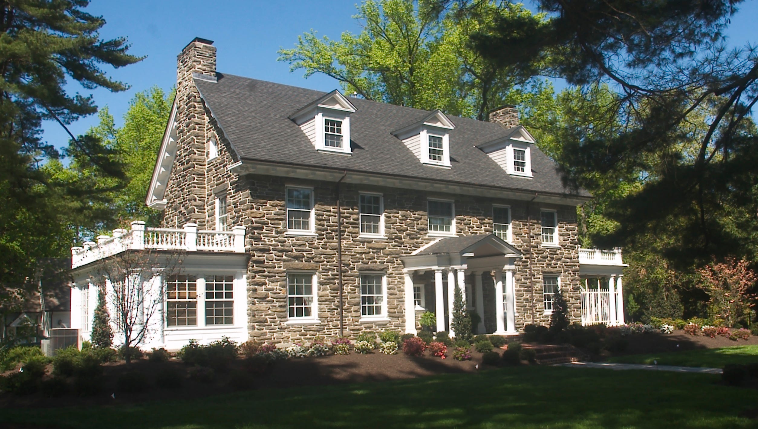 N.J. bishop's new mansion draws criticism