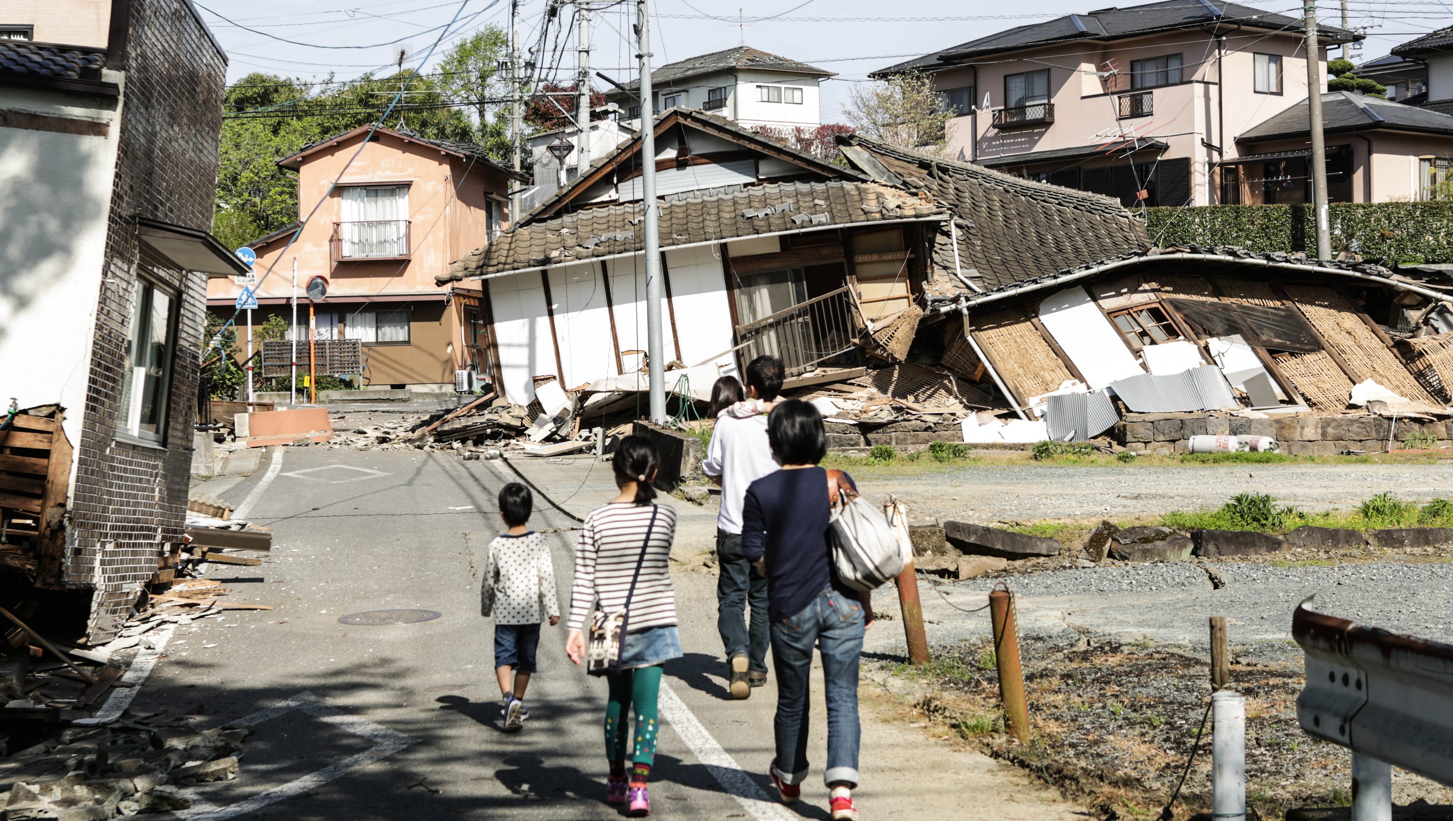 job bd japan alive': earthquake to aid victims 'Buried rushes Japan as job bd japan alive': earthquake to aid victims 'Buried rushes Japan as