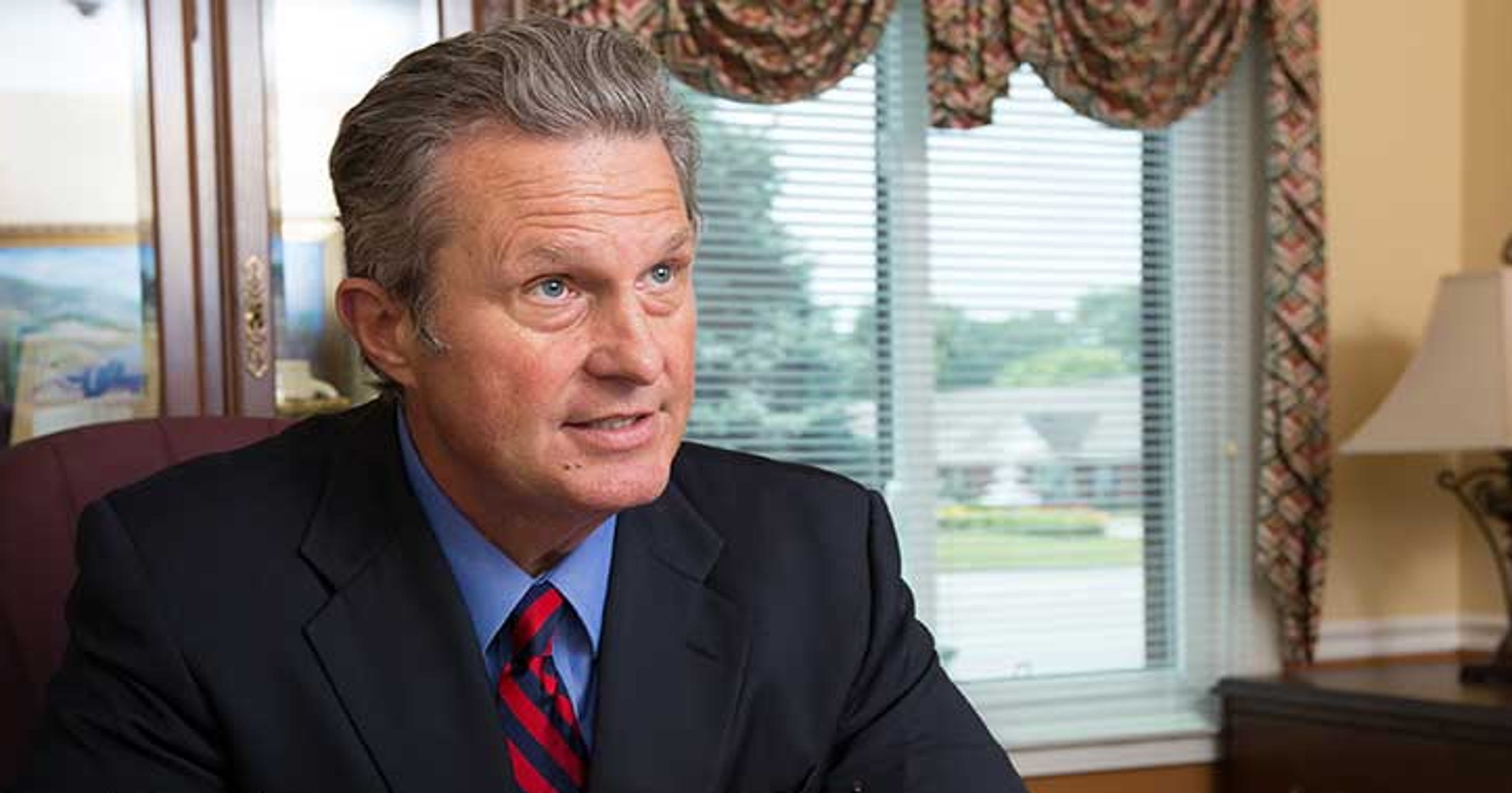 Louisville lawyer's fake Kentucky bar associations under scrutiny