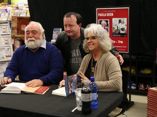 Paula Deen Meets Her Local Fans
