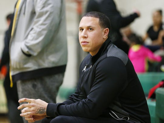Mike Bibby Out As Arizona High School Coach Amid Alleged Sex Abuse