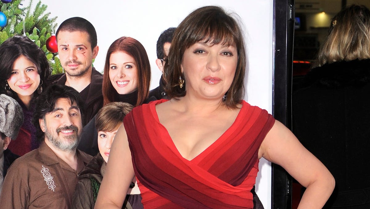 1200px x 678px - Modern Family' actress Elizabeth Pena dies at 55