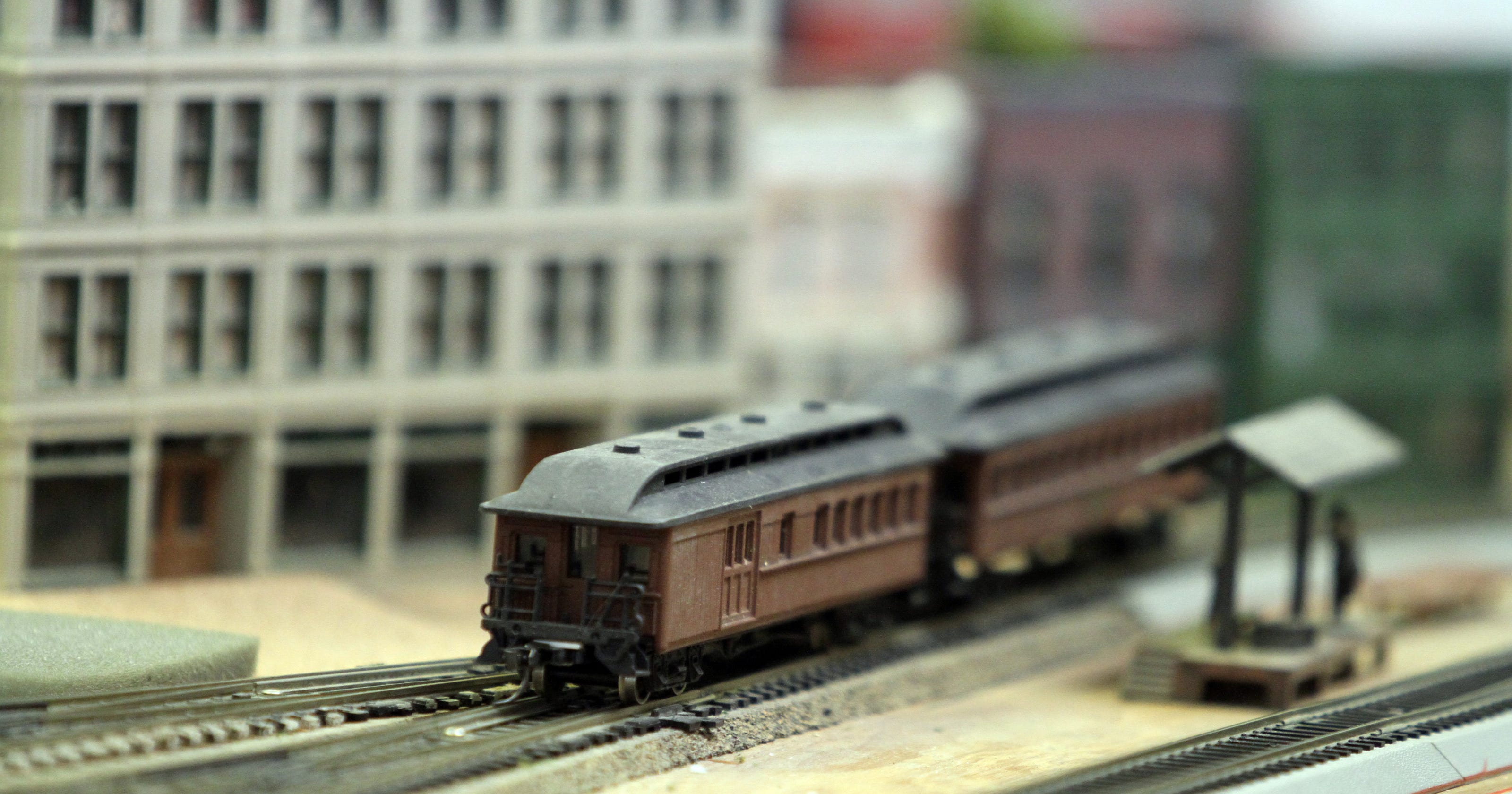 Clarksville pair hoping train hobby fires up interest