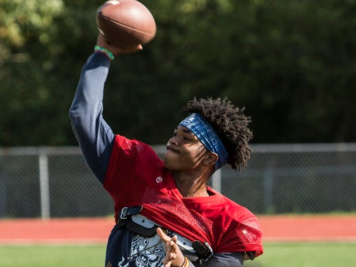 Kirby quarterback Jaden Johnson has committed to Louisville