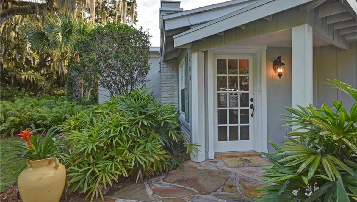 Two Vero Beach Homes Up For Auction