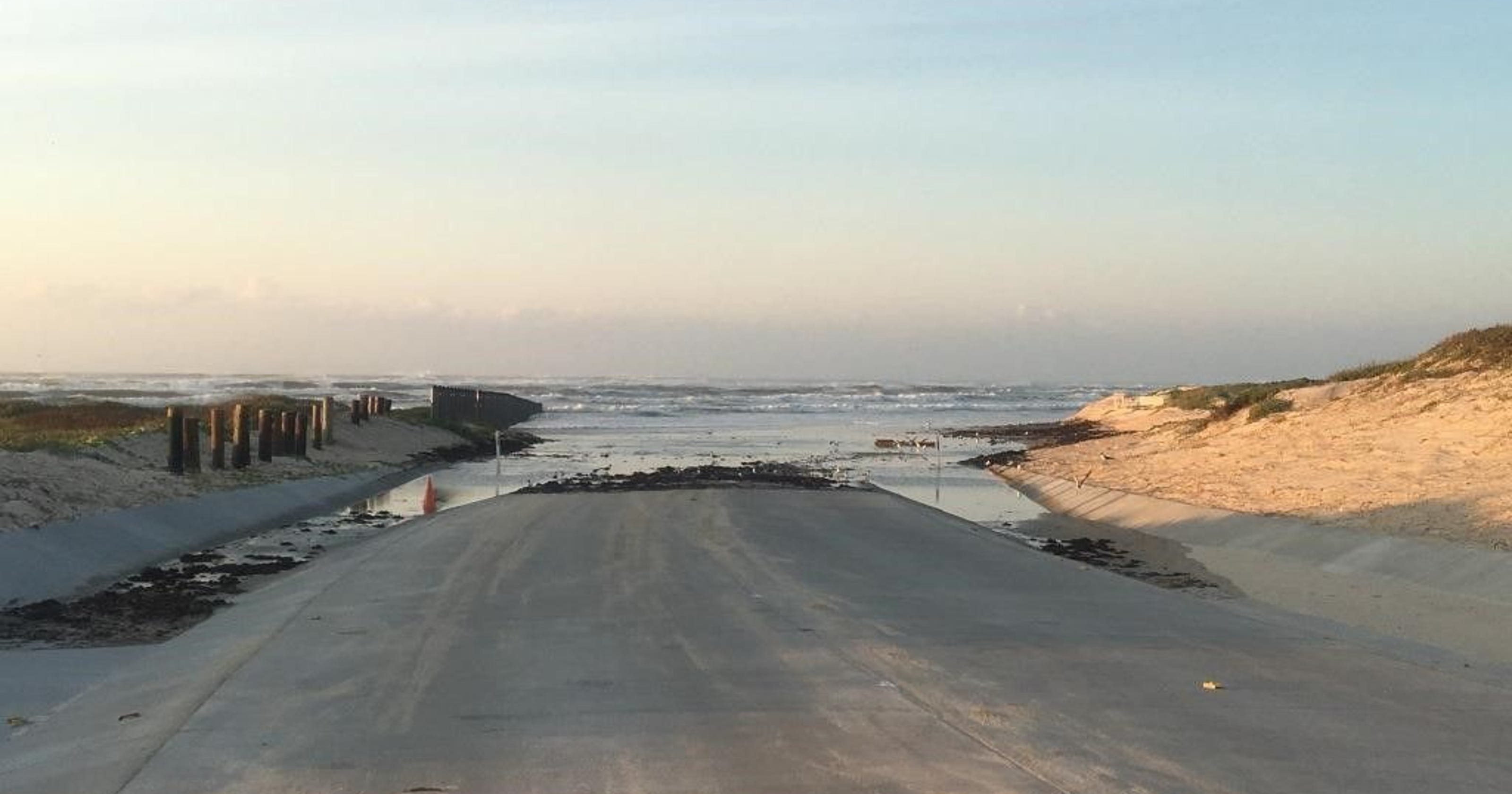 Corpus Christi Area Beaches Close As Hurricane Michael