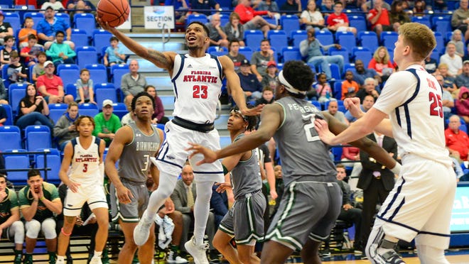 Florida Atlantic's Richardson Maitre shoots during the first half against UAB on Saturday, Jan. 18, 2020.