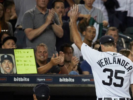 Justin Verlander waved outside the court after the eighth game against the Pirates at Comerica Park on Wednesday, August 9, 2017. In the Tigers' 10-0 game, Weilander threw eight innings. win.