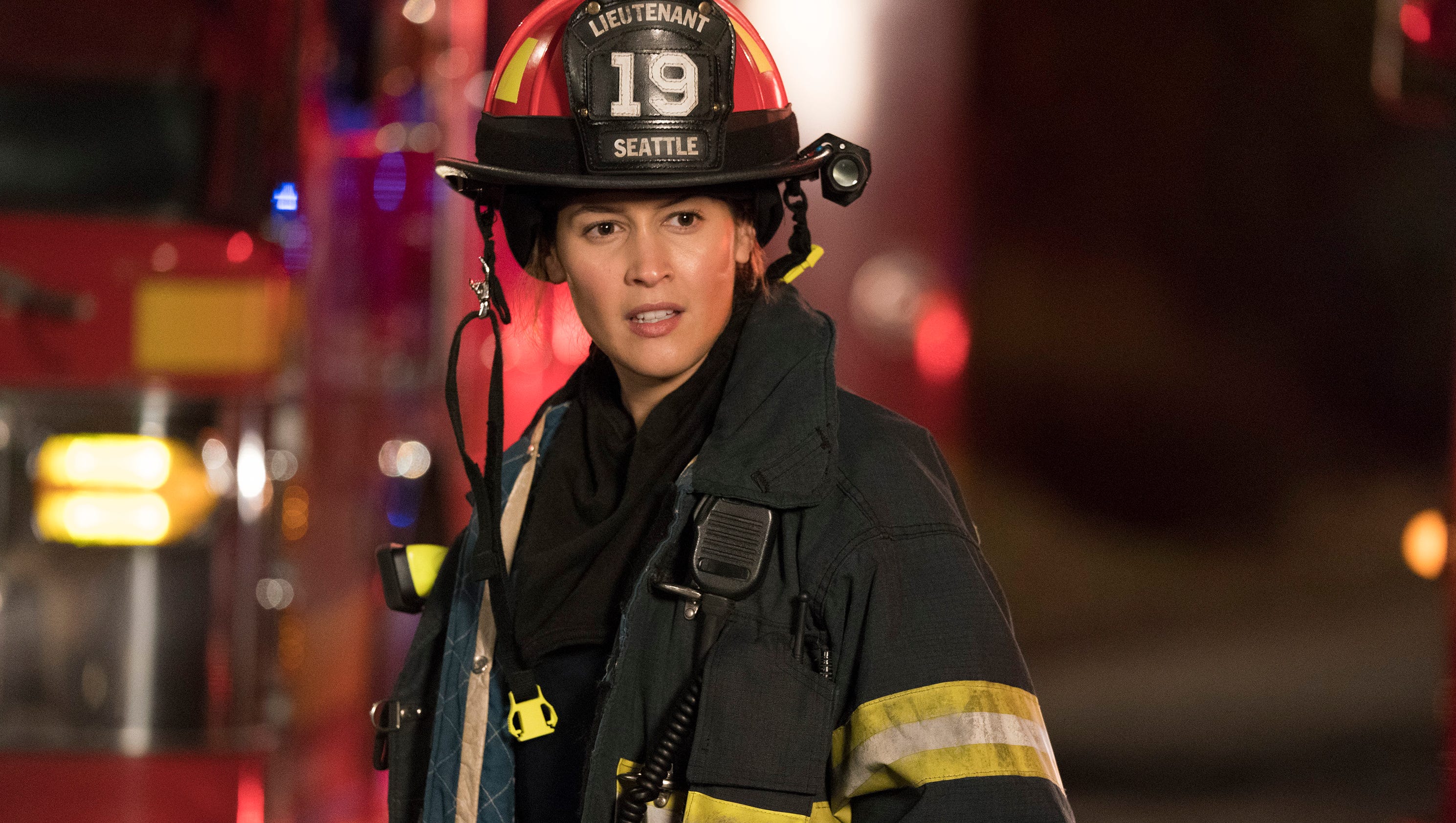 'Station 19' review 'Grey's Anatomy' firefighter spinoff lacks heat