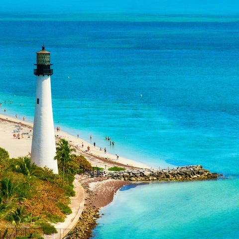 22. Key Biscayne, Florida     • Median household i