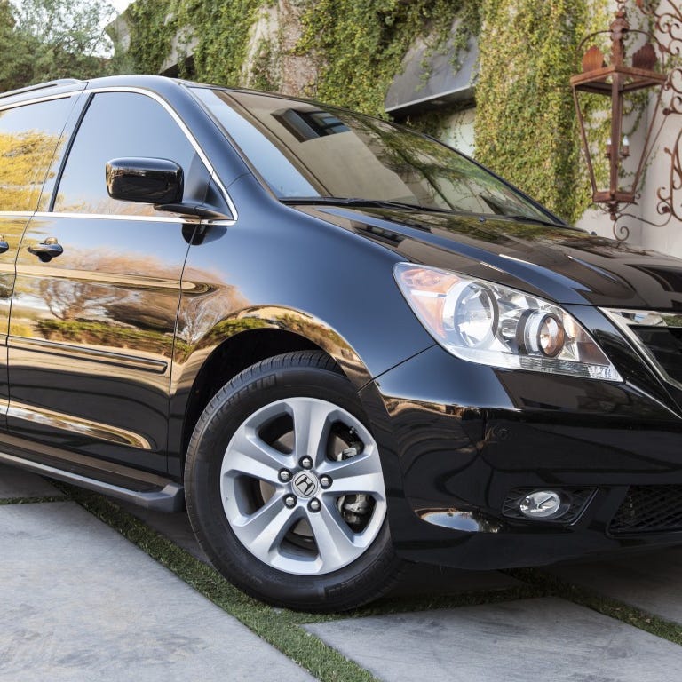 14. Honda Odyssey     • Pct. of cars over 200,000 miles:  3.2% Along with the Toyota Sienna, the $34,000 Honda Odyssey is a best-selling minivan in the United States. The Chrysler Pacifica (and its base sibling, the Chrysler Voyager) outsold the Honda Odyssey by just 15 vehicles in the United States last year, according to Newsweek, pushing the Odyssey to third place.     ALSO READ: This Is the Car With the Worst Technology