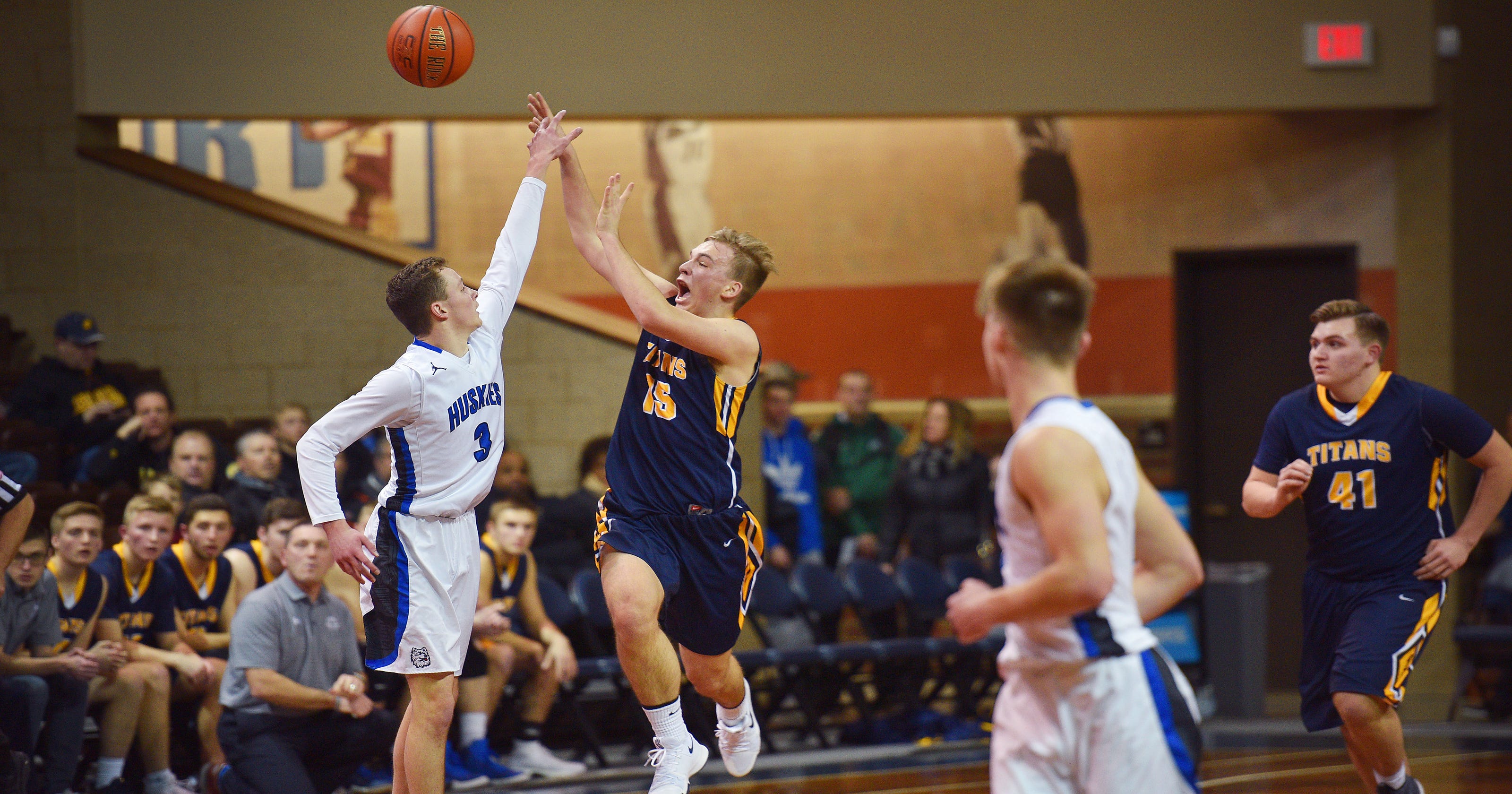 Tea Titans Defeat Bridgewater Emery Huskies At Mike Miller Classic