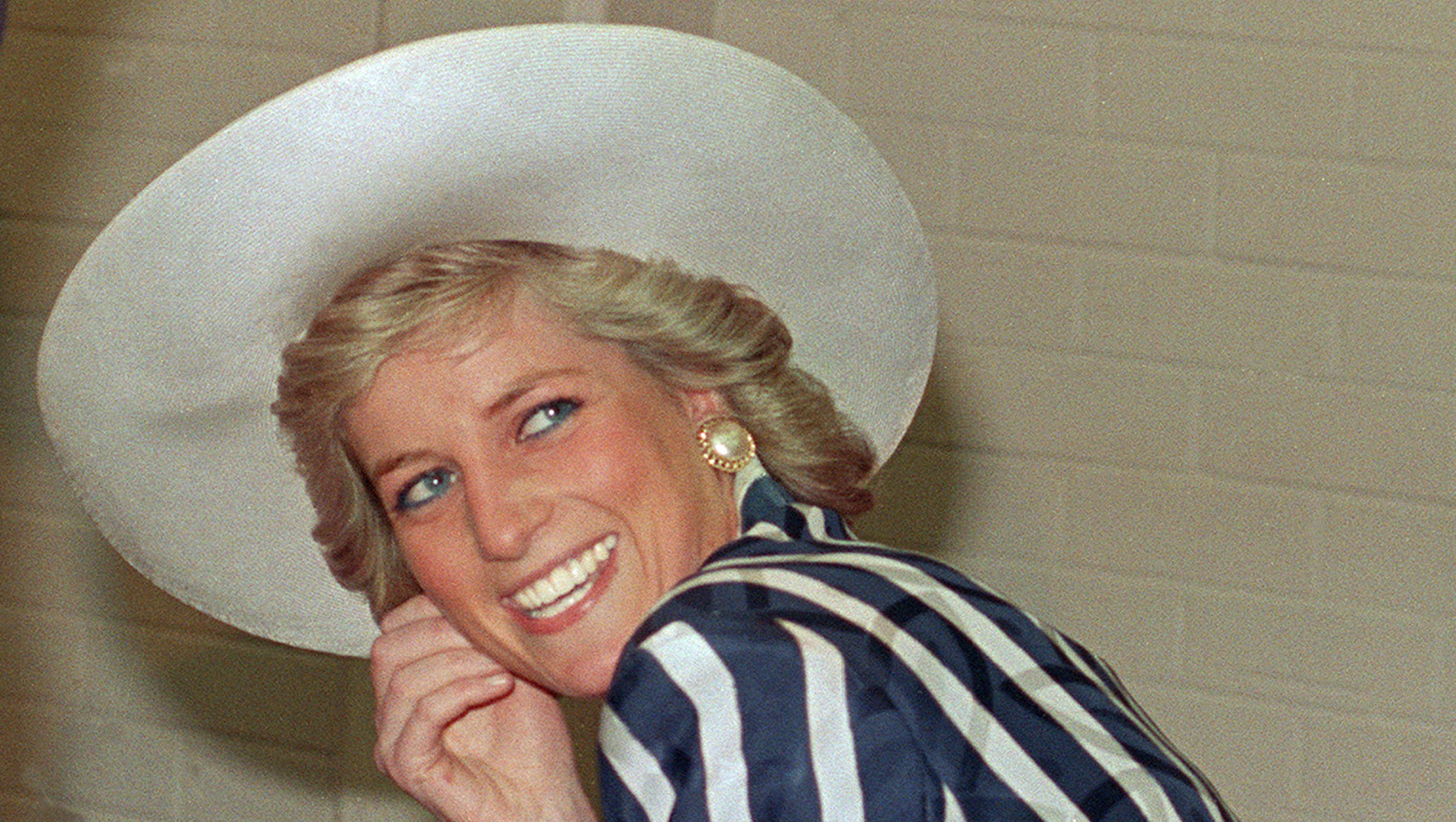 Princess Diana Interview Bbc Investigating Claims She Was Coerced