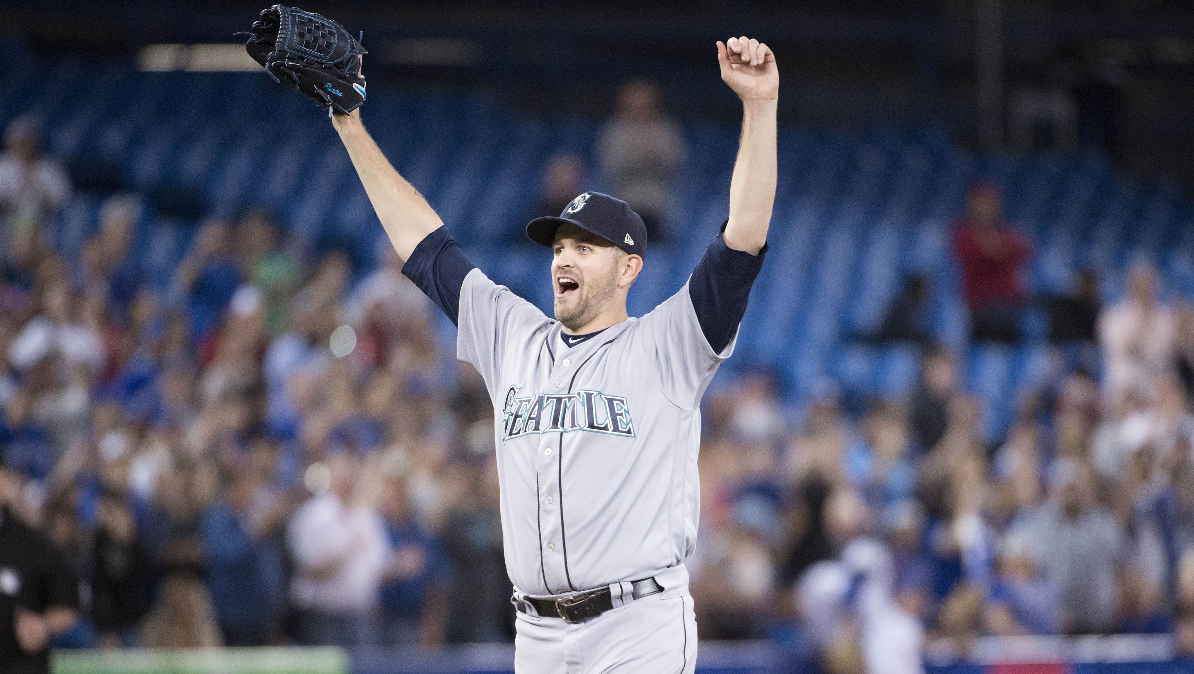 Seattle Mariners' James Paxton tosses nohitter in Toronto