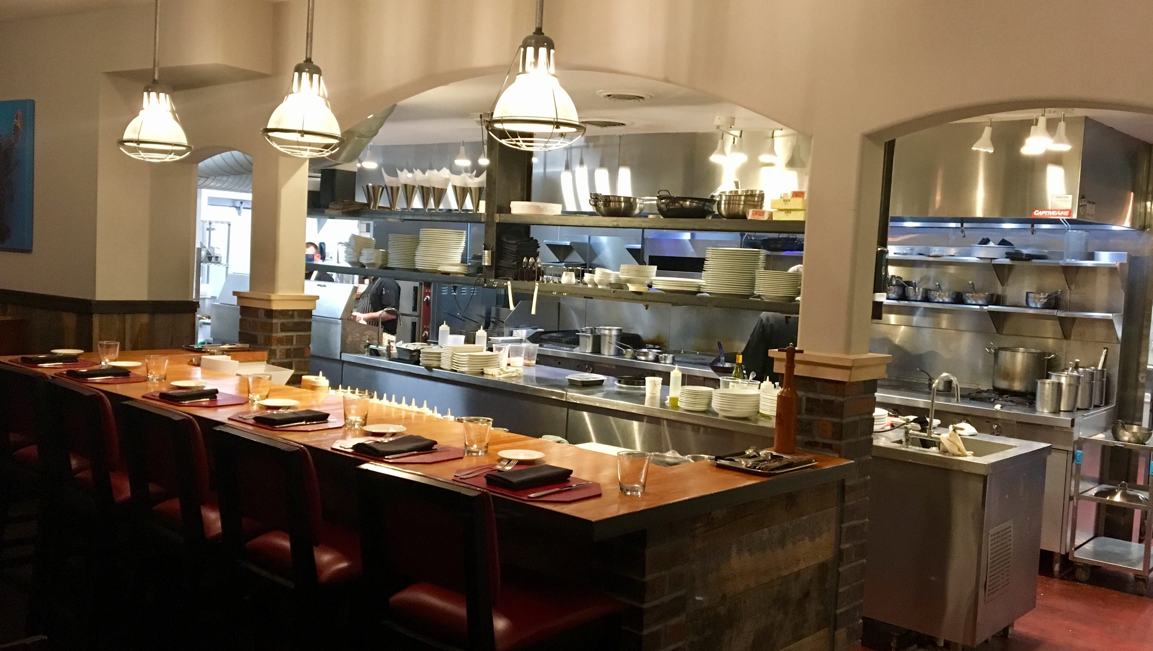 Dinner And A Show Open Kitchen Eateries In Nj
