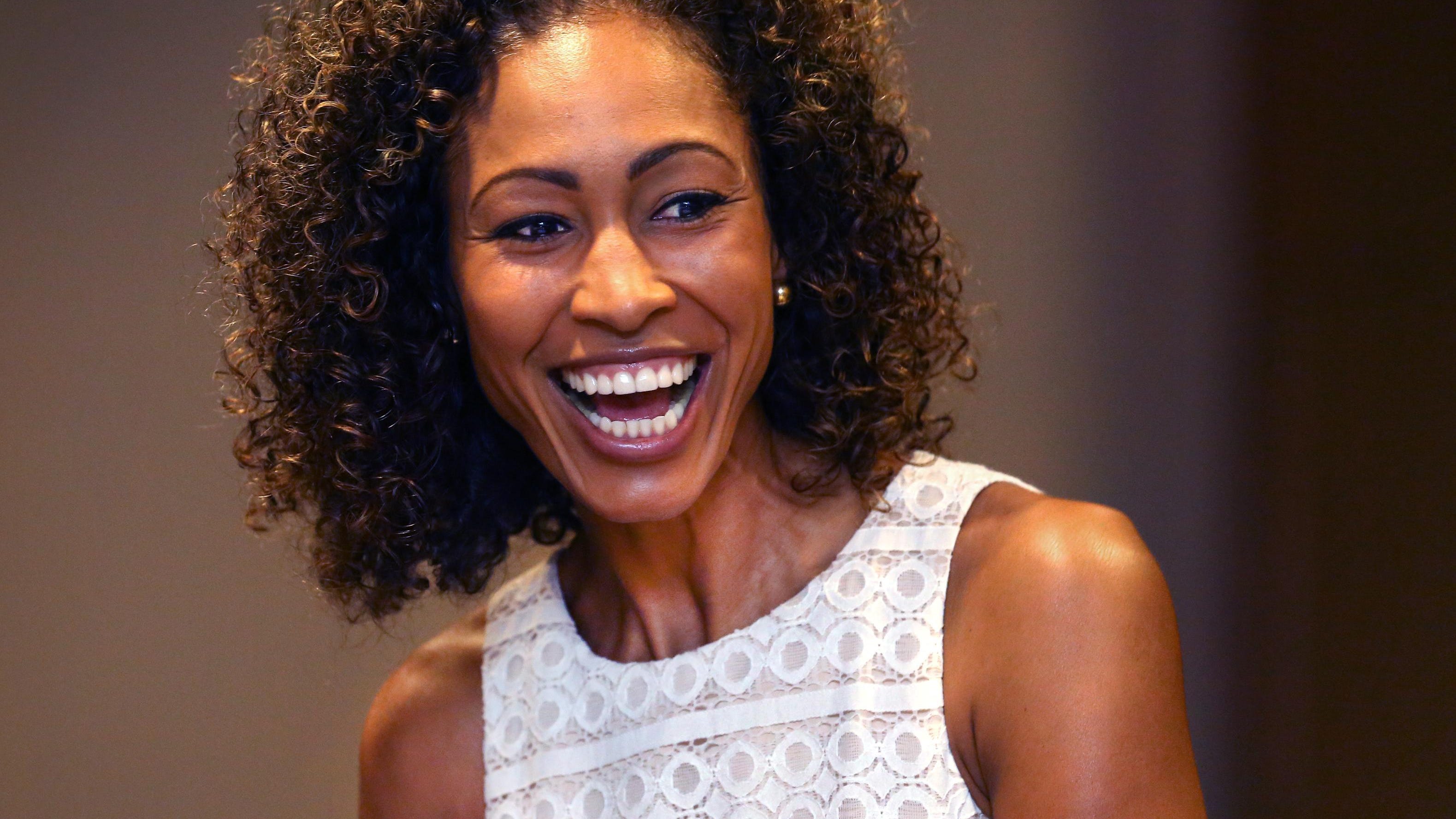 Sage Steele moving to noon SportCenter; new ESPN+ program